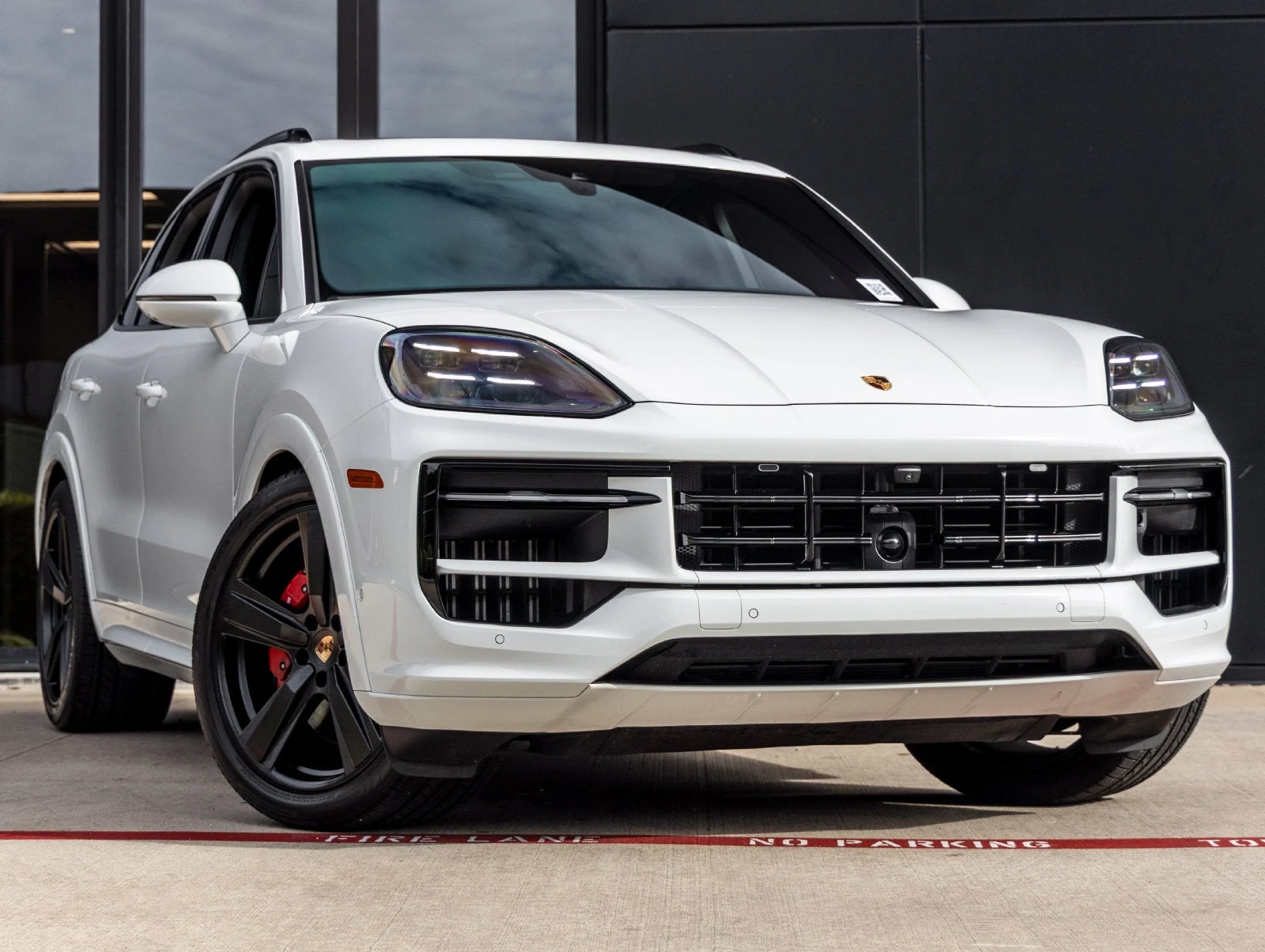 2025 Porsche Cayenne GTS (3rd Generation), 6/20