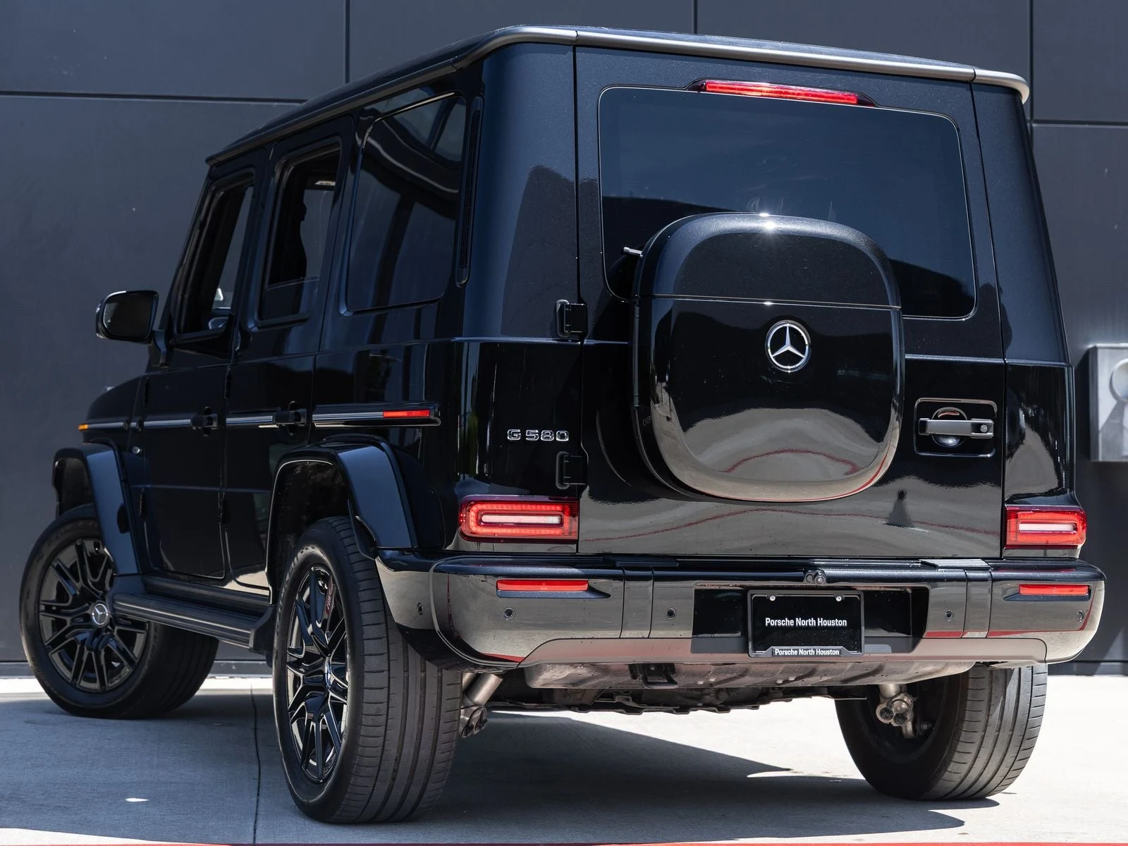 2025 Mercedes-Benz G 580 with EQ Technology, 6/20