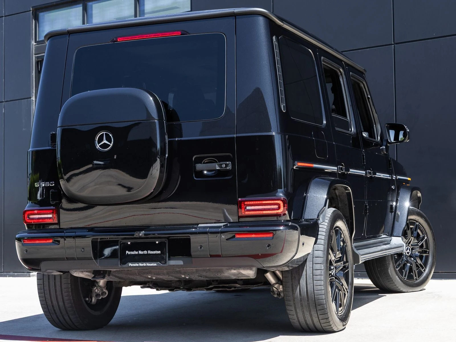 2025 Mercedes-Benz G 580 with EQ Technology, 8/20