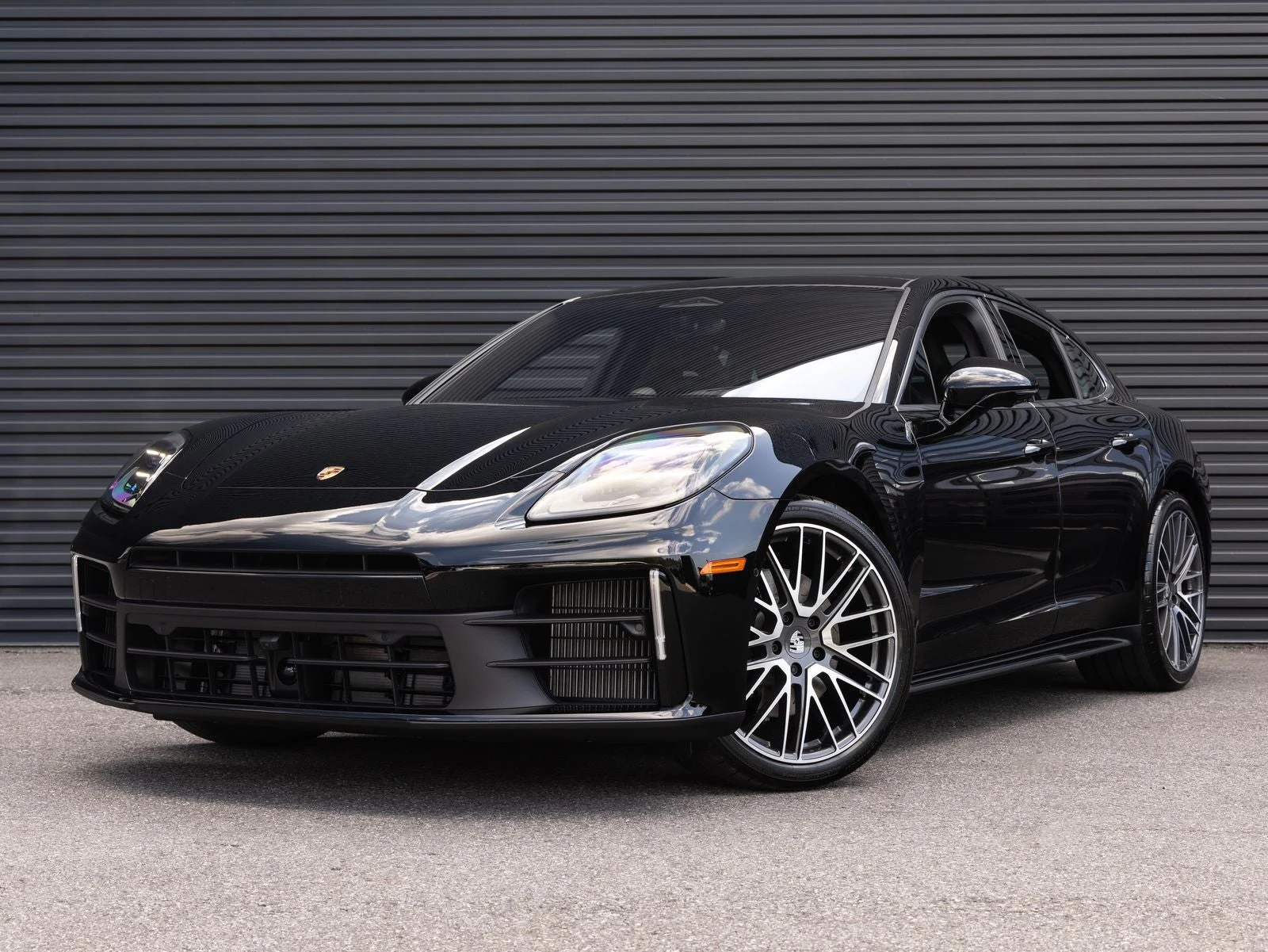 Porsche Panamera (976) · black · Indigo Auto Group