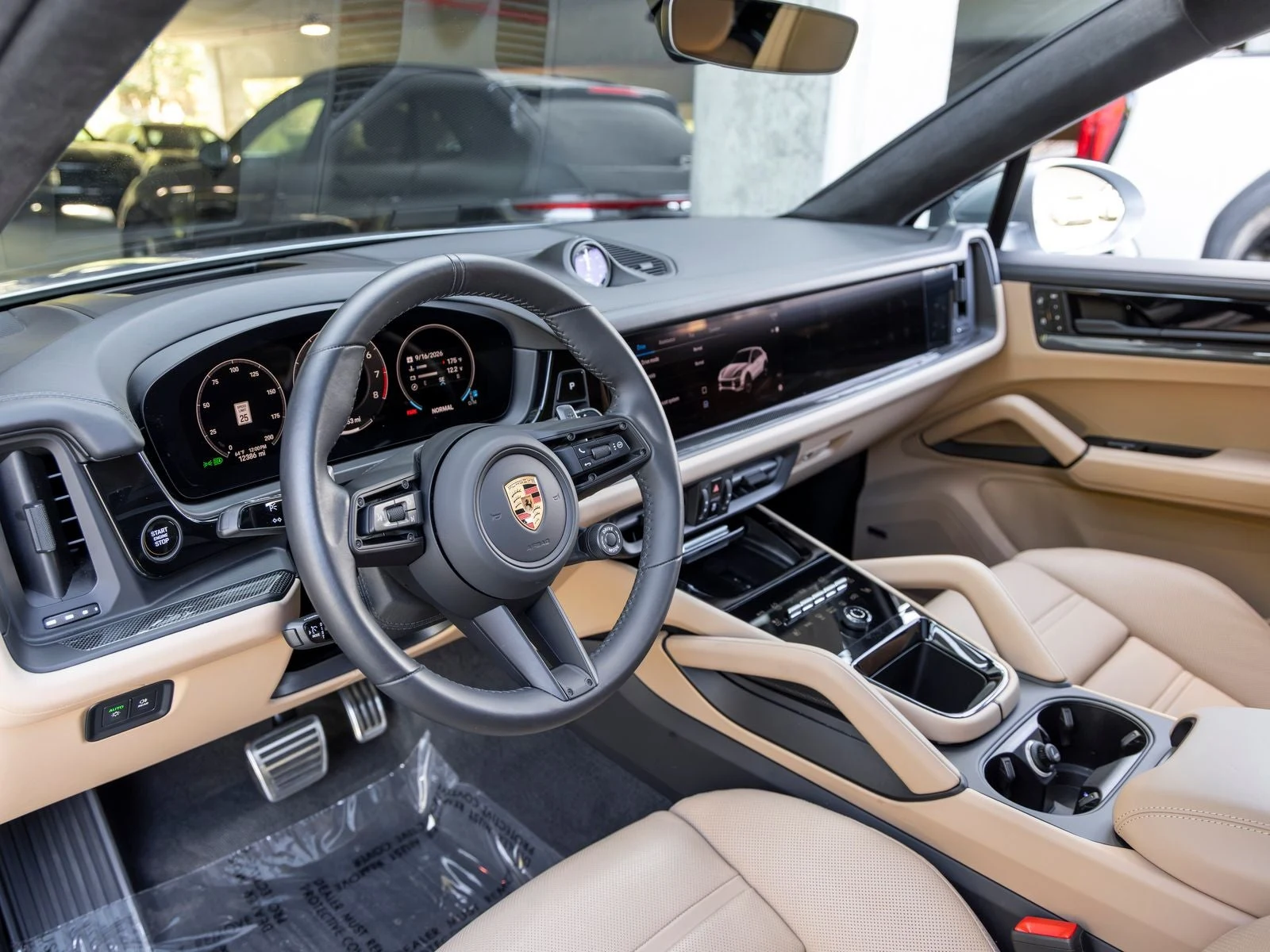 2025 Porsche Cayenne GTS Coupé (3rd Generation), 4/20