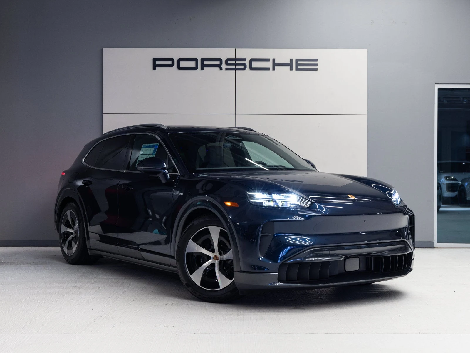 2026 Porsche Cayenne Electric (E4), 9/20