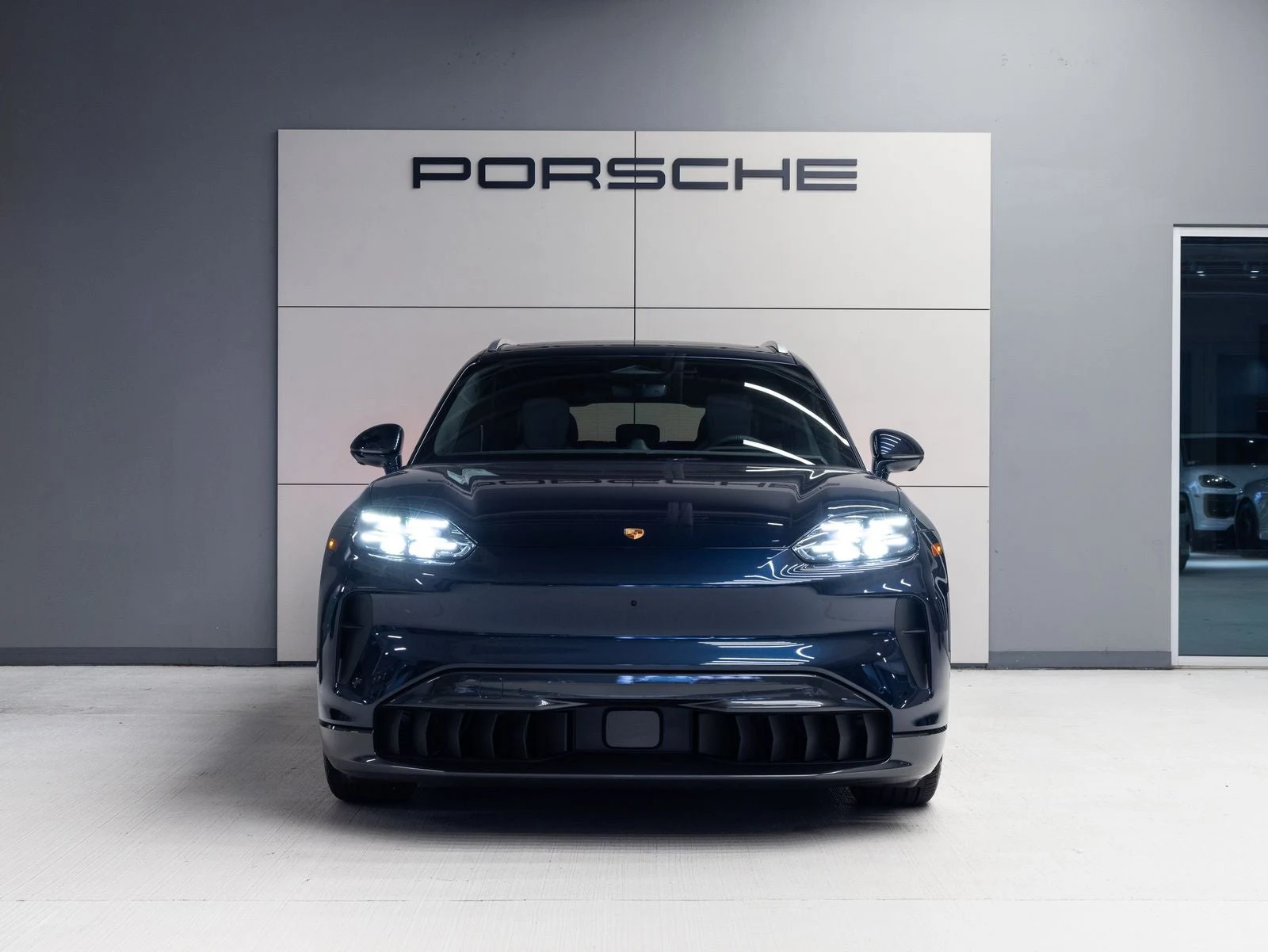 2026 Porsche Cayenne Electric (E4), 10/20