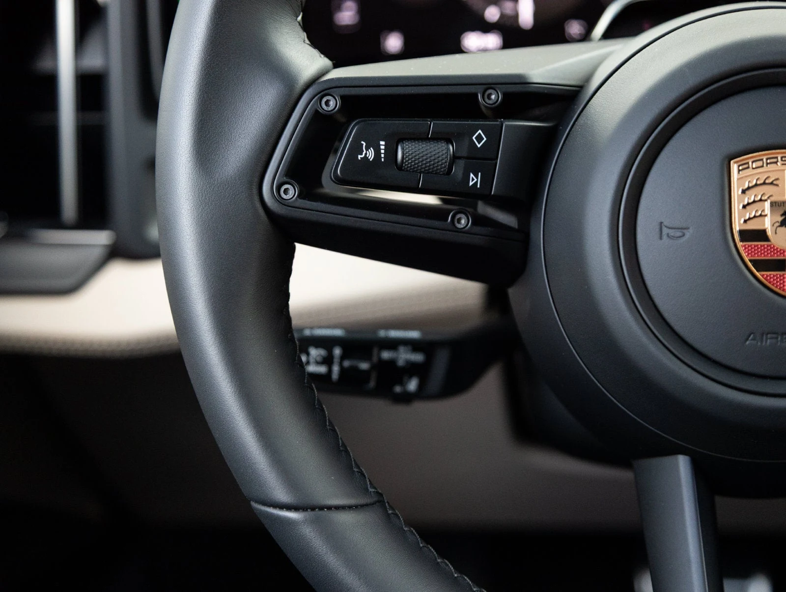 2026 Porsche Cayenne Electric (E4), 15/20