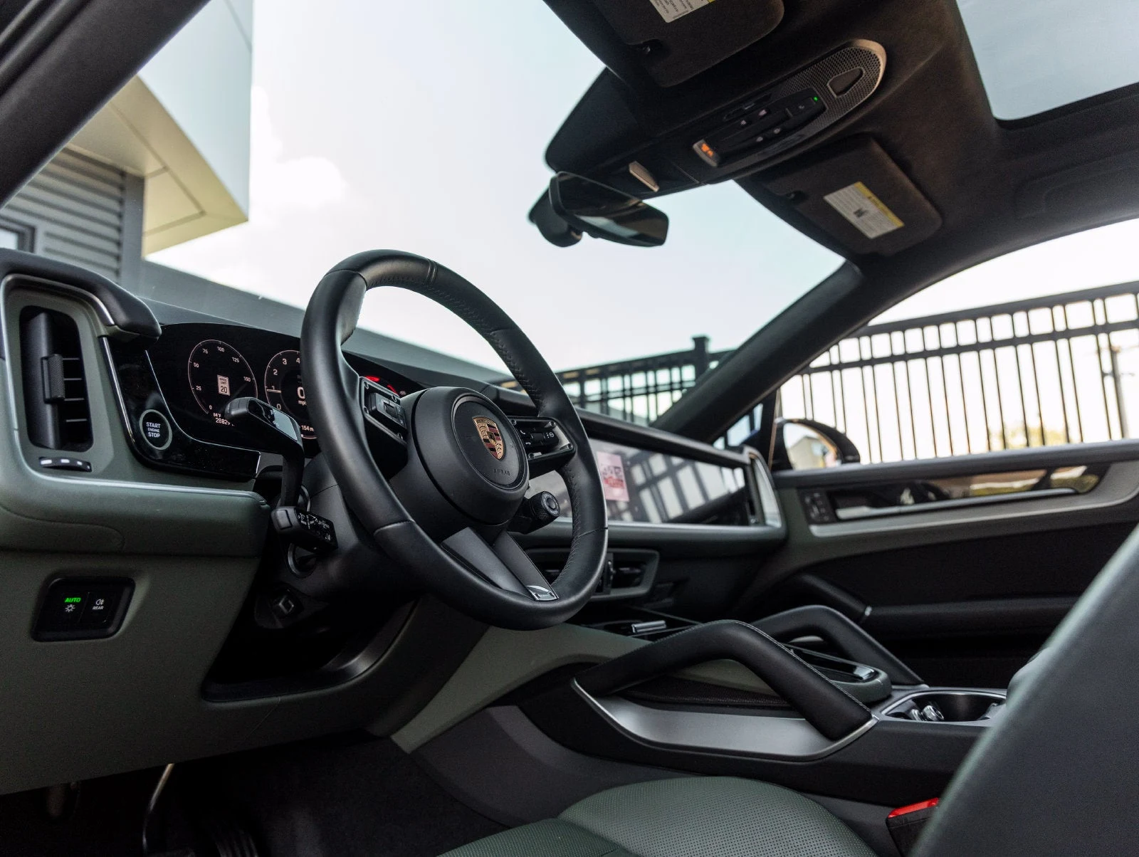 2025 Porsche Cayenne GTS Coupé (3rd Generation), 4/20