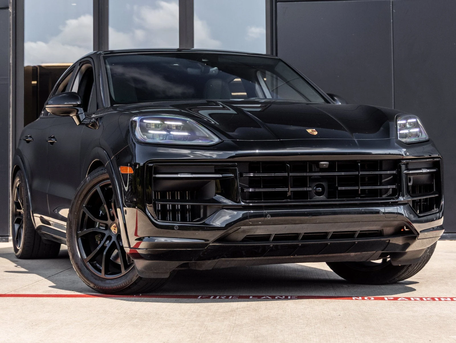 2025 Porsche Cayenne GTS Coupé (3rd Generation), 6/20