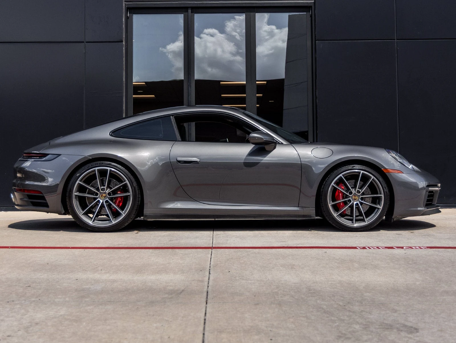 2020 Porsche 911 Carrera 4S (992.1), 12/20
