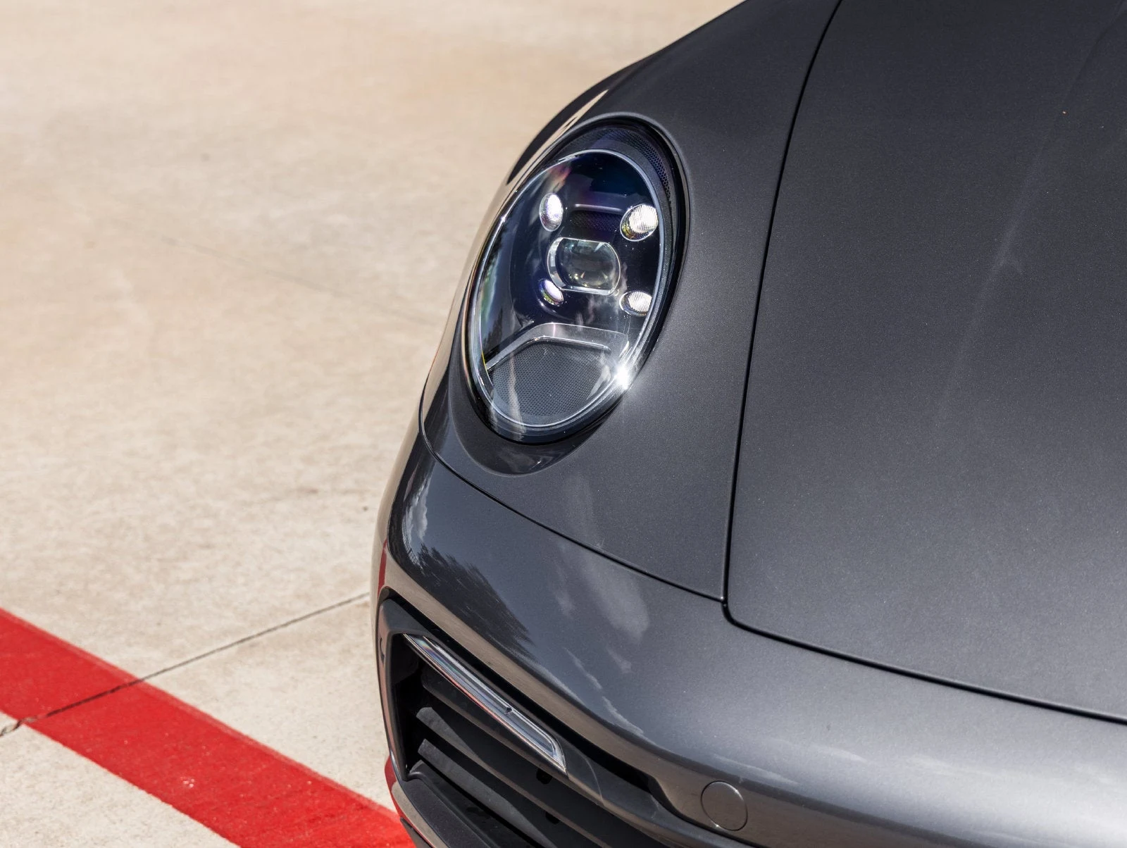 2020 Porsche 911 Carrera 4S (992.1), 19/20