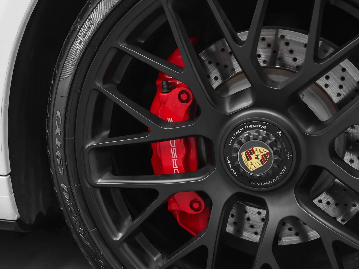 2016 Porsche 911 Carrera GTS (991.1), 17/20