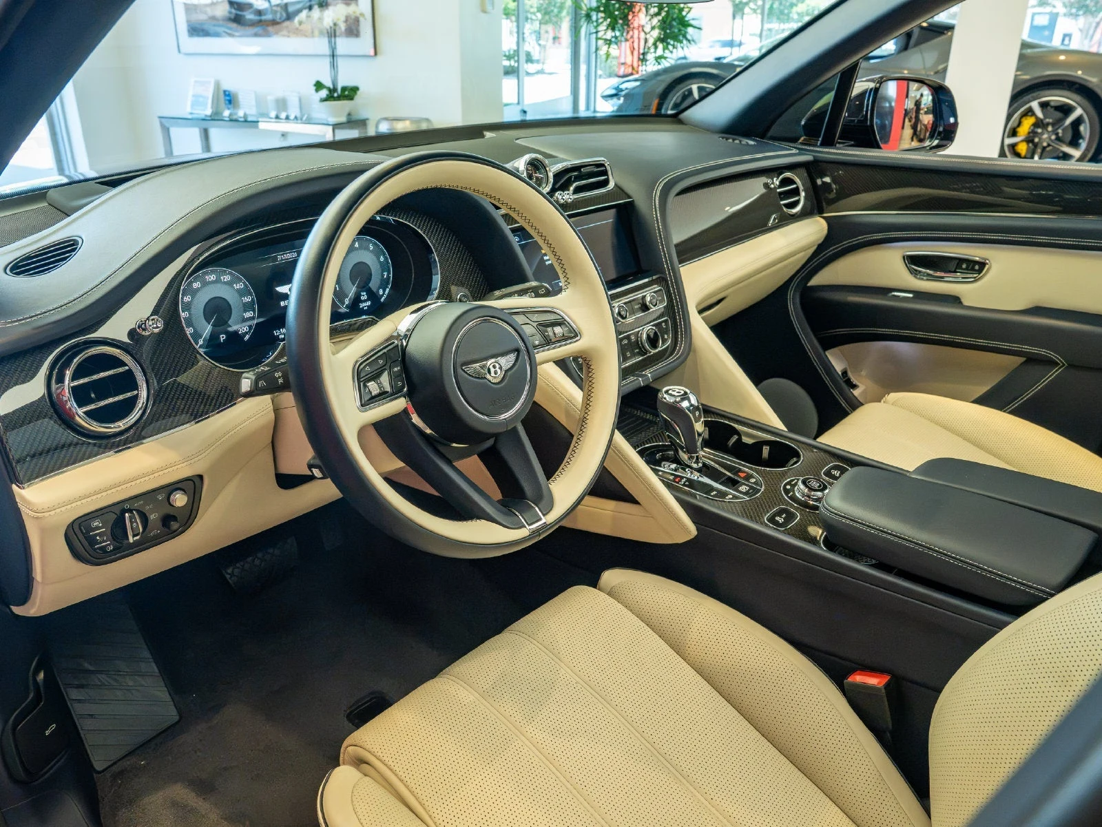 2022 Bentley Bentayga V8, 9/20