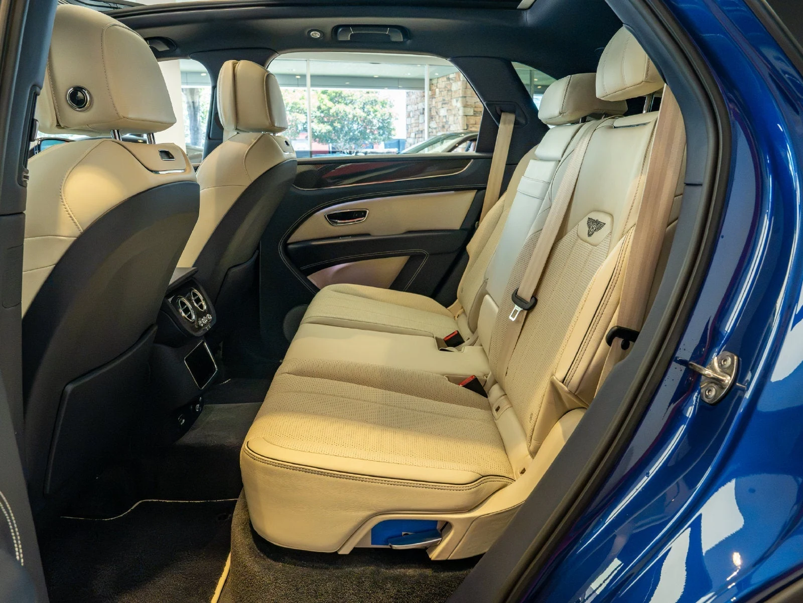 2022 Bentley Bentayga V8, 13/20