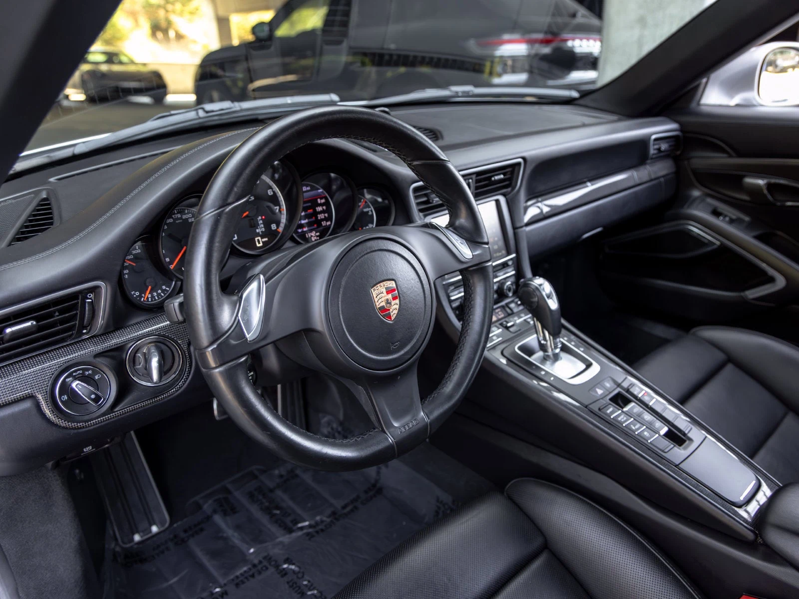 2015 Porsche 911 Turbo S Cabriolet (991.1), 4/20