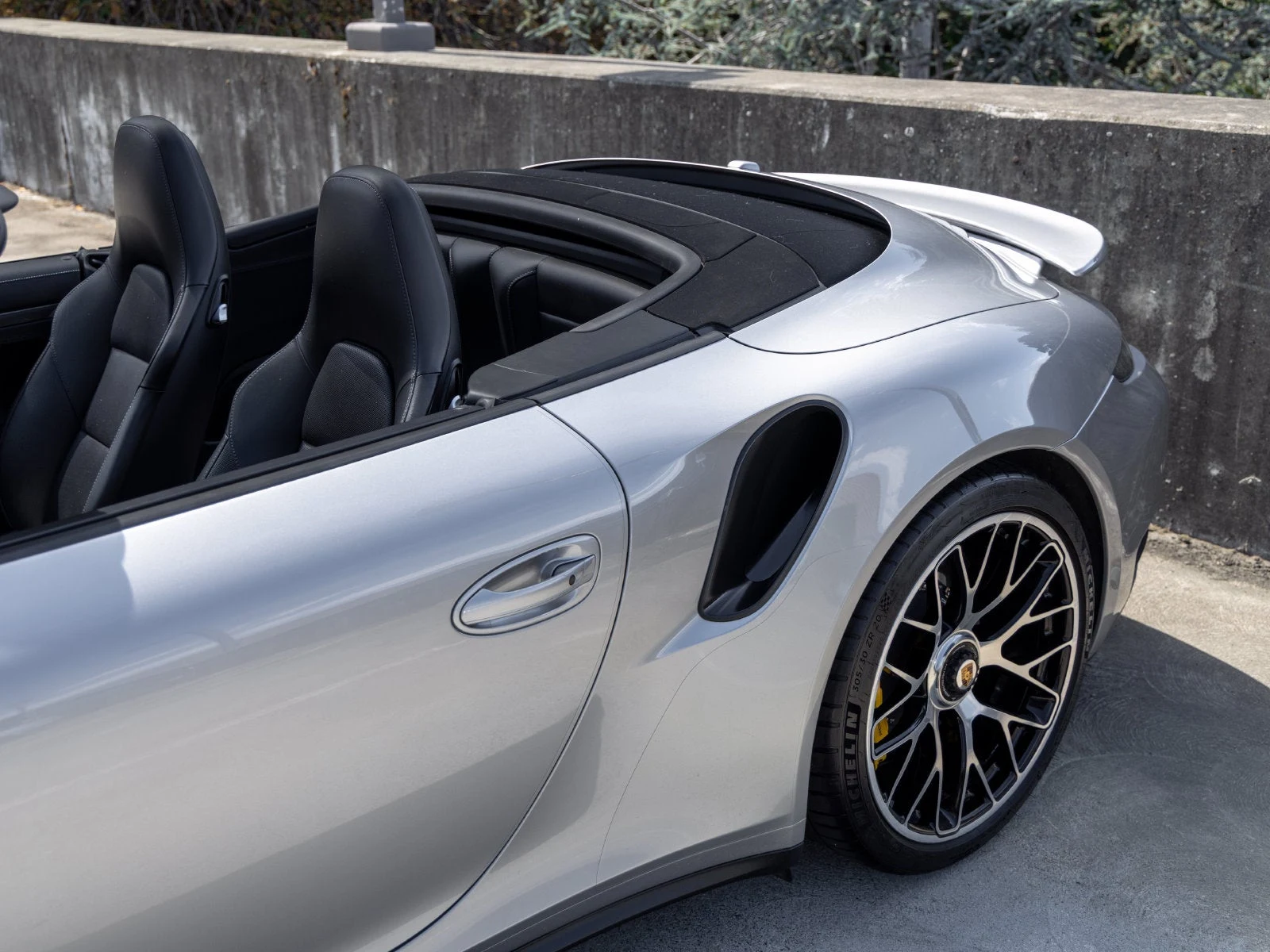 2015 Porsche 911 Turbo S Cabriolet (991.1), 18/20