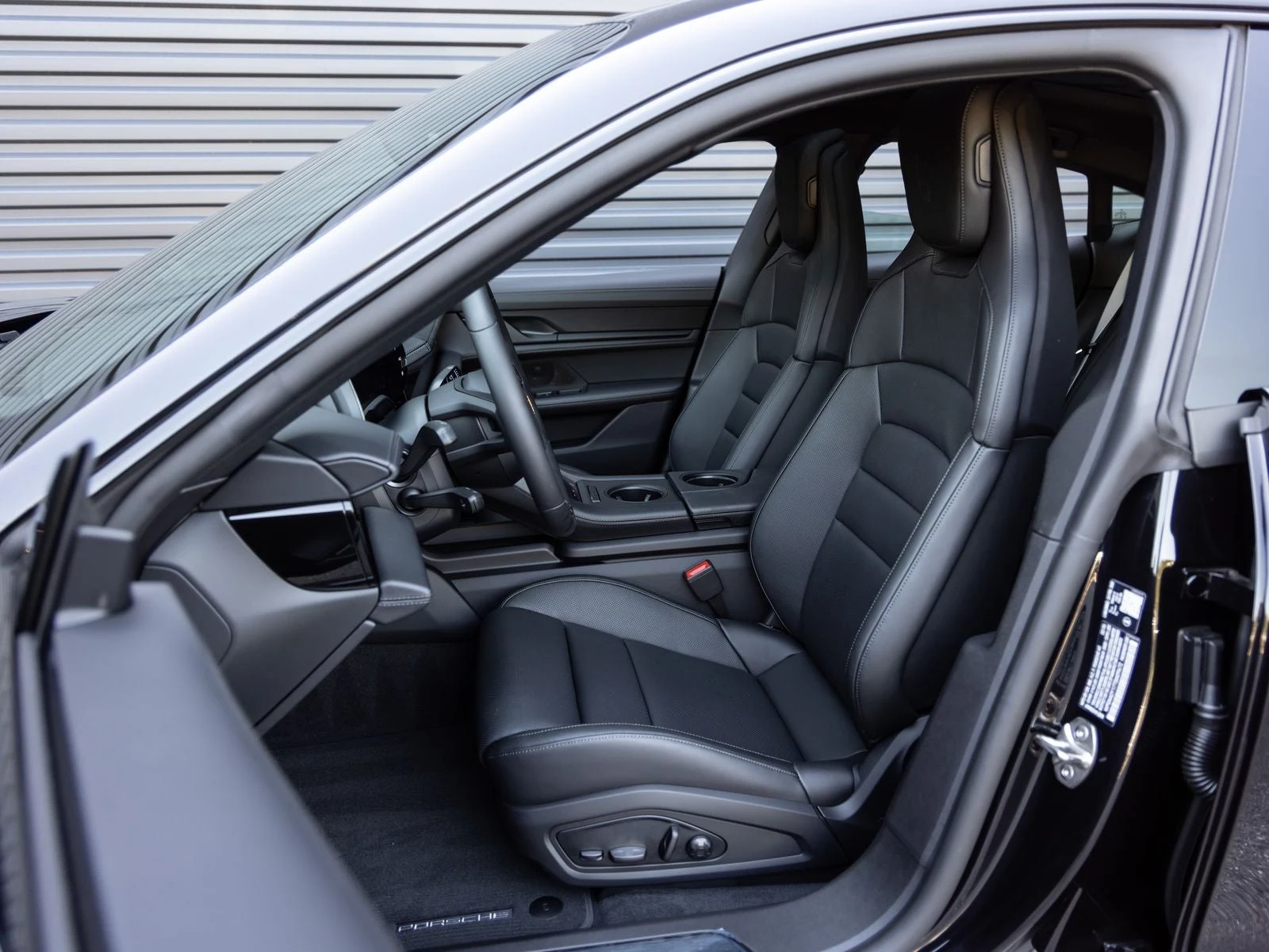 2026 Porsche Taycan Black Edition (2025 Update), 5/20