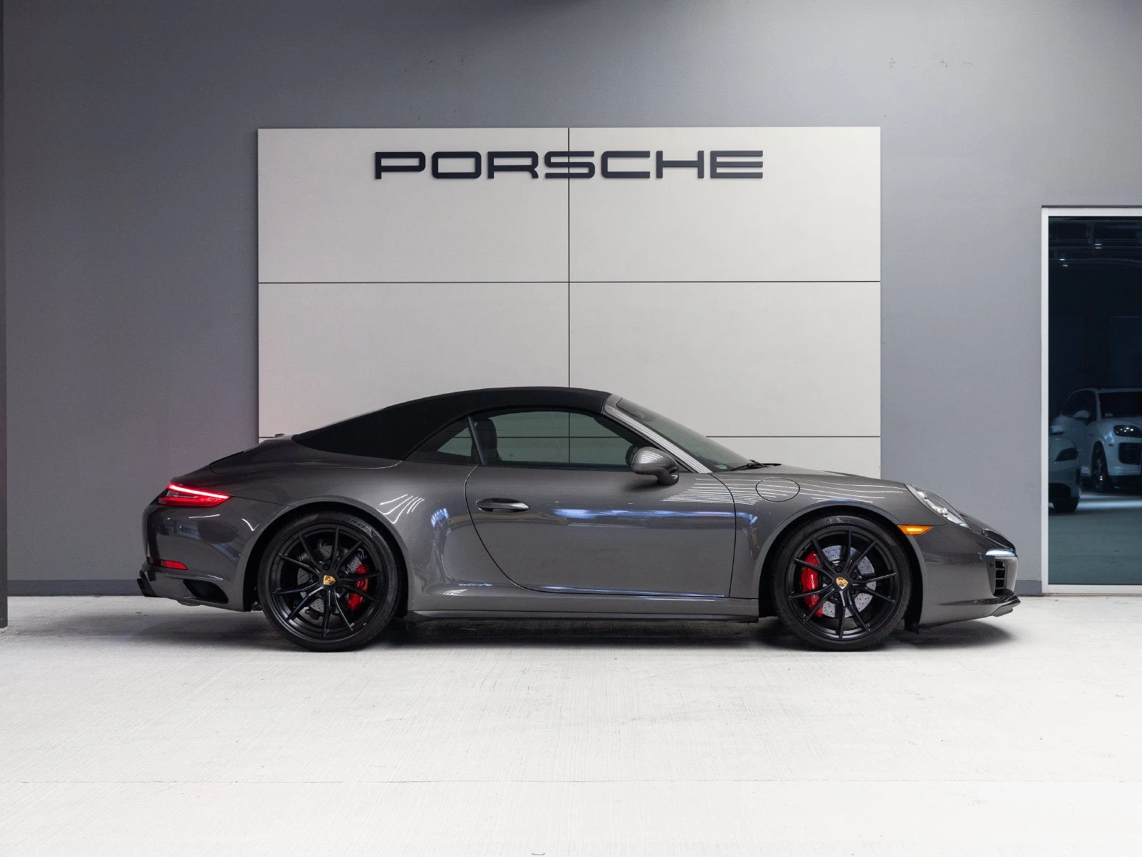 2017 Porsche 911 Carrera 4S Cabriolet (991.2), 8/20