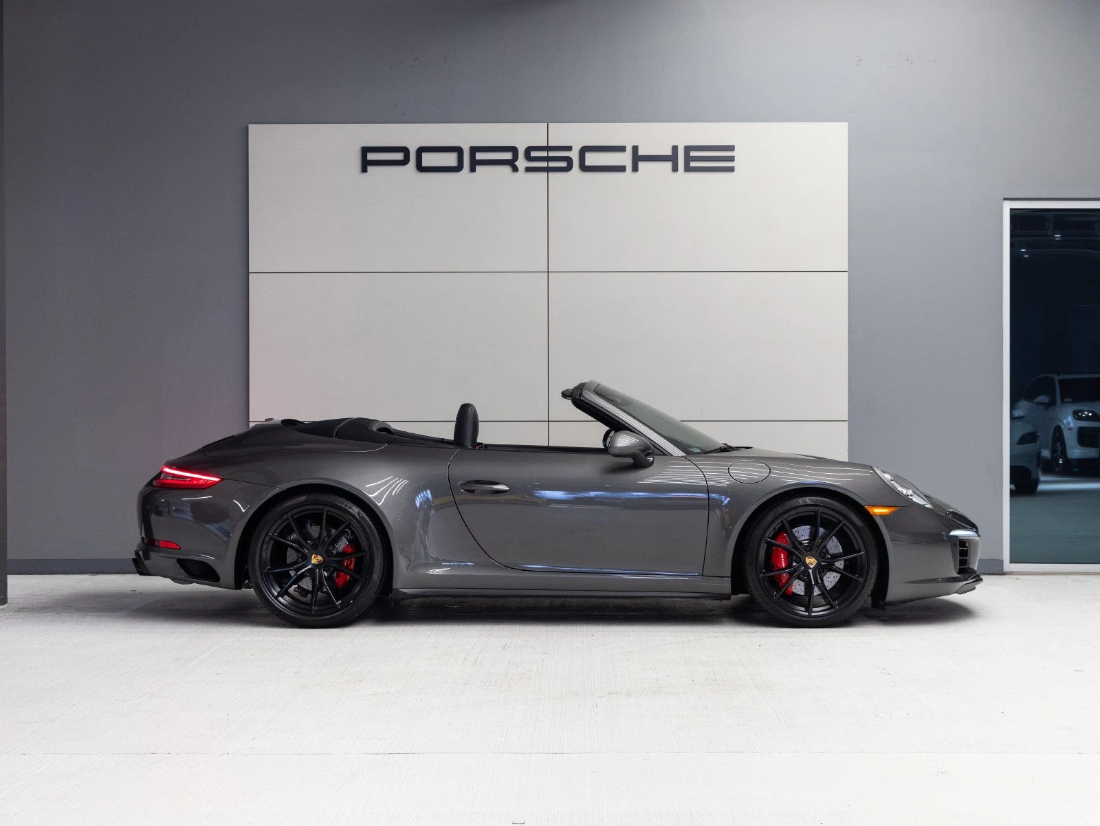 2017 Porsche 911 Carrera 4S Cabriolet (991.2), 10/20