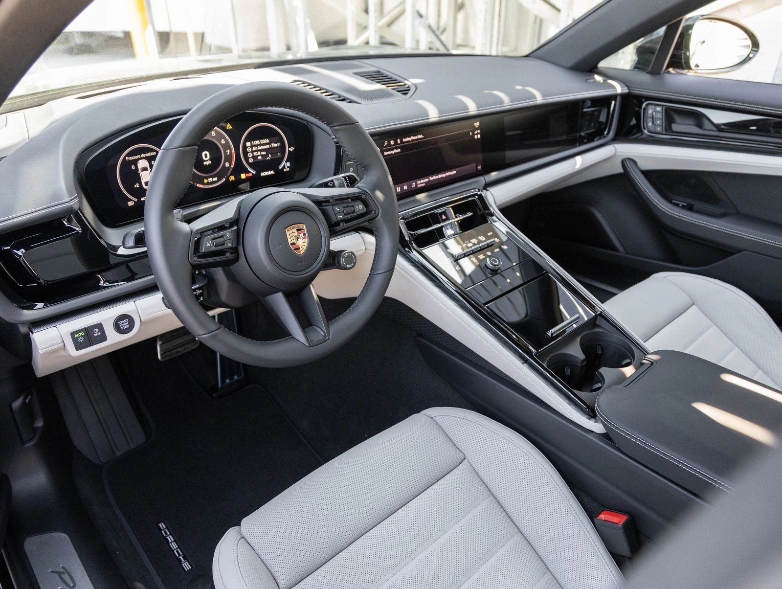 2026 Porsche Panamera (976), 4/20