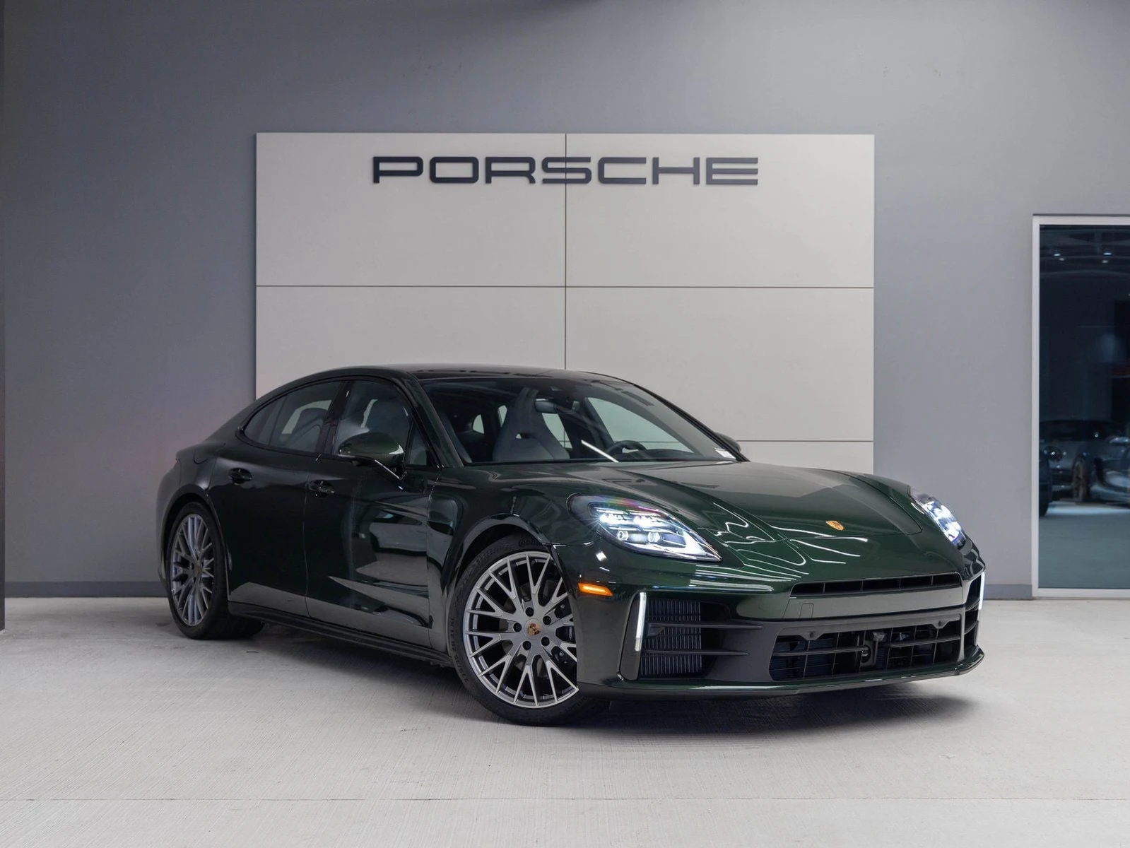 2026 Porsche Panamera (976), 9/20