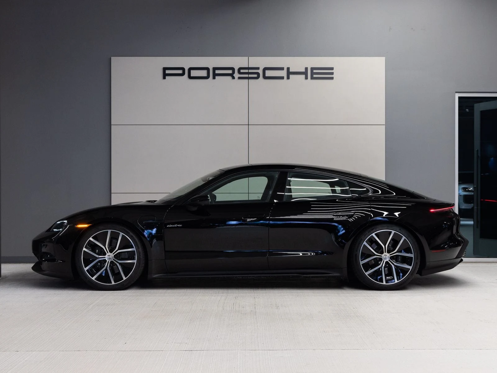 2026 Porsche Taycan Sedan (2025 Update), 2/20
