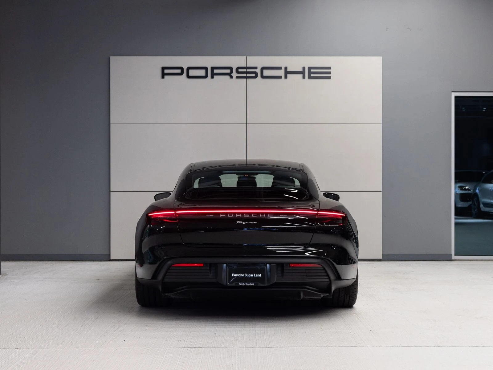 2026 Porsche Taycan Sedan (2025 Update), 6/20