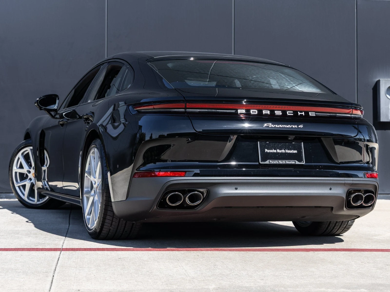 2026 Porsche Panamera 4 (976), 3/20