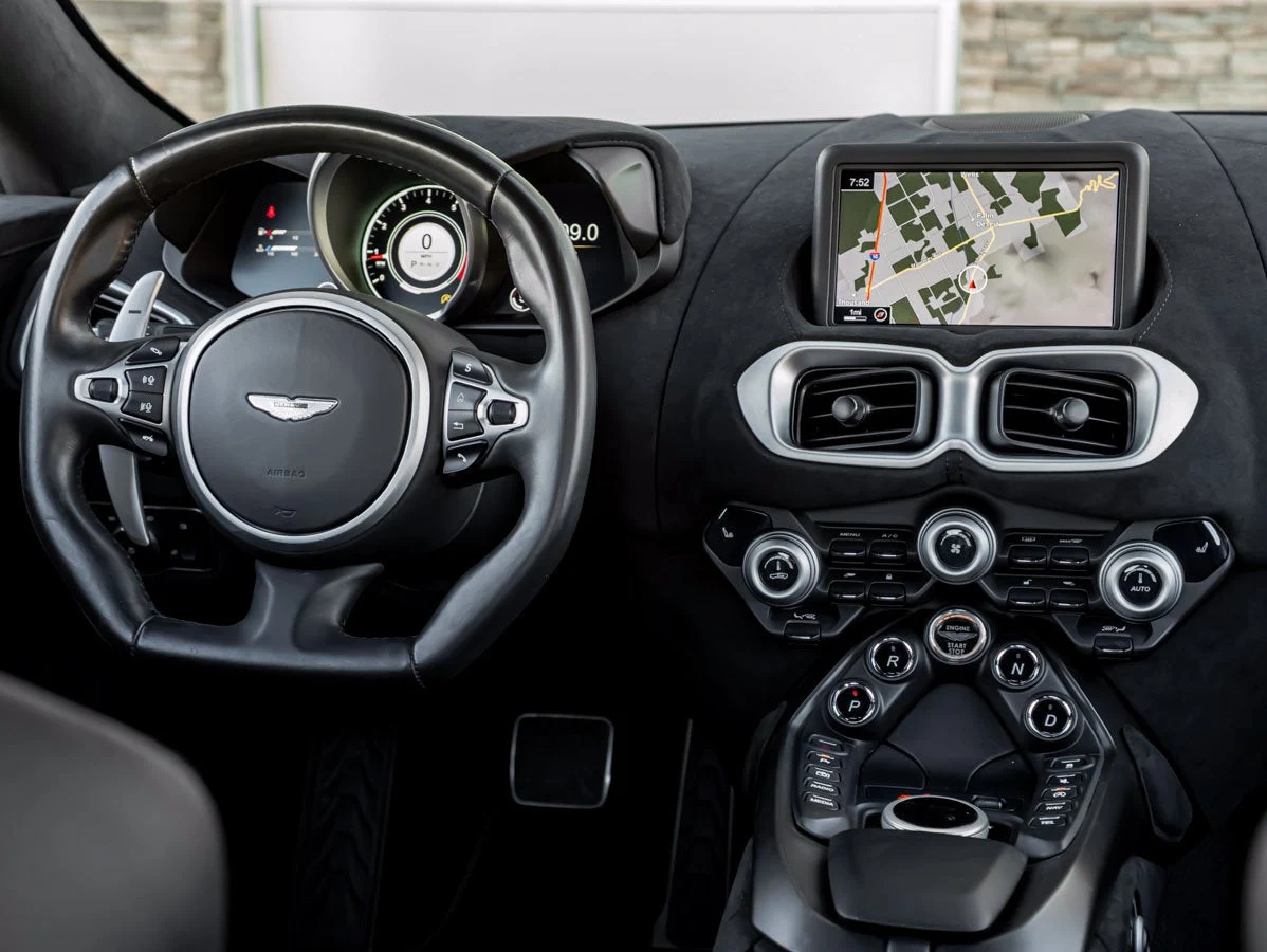 2021 Aston Martin Vantage Coupé (2018), 16/20
