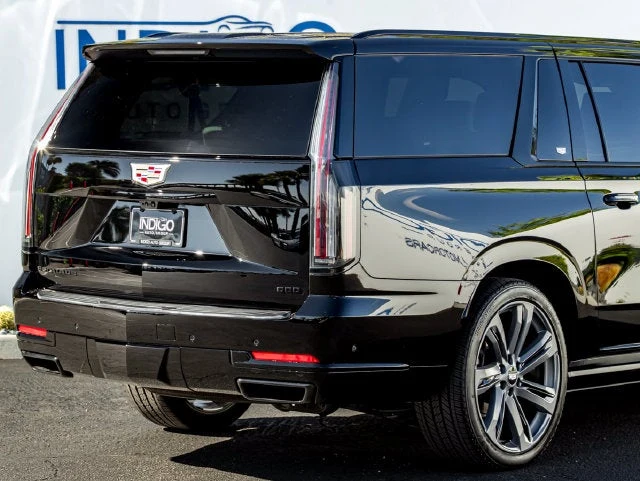 2026 Cadillac Escalade ESV Platinum Edition (5th Generation), 7/20