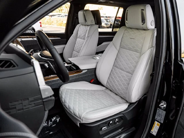 2026 Cadillac Escalade ESV Platinum Edition (5th Generation), 14/20