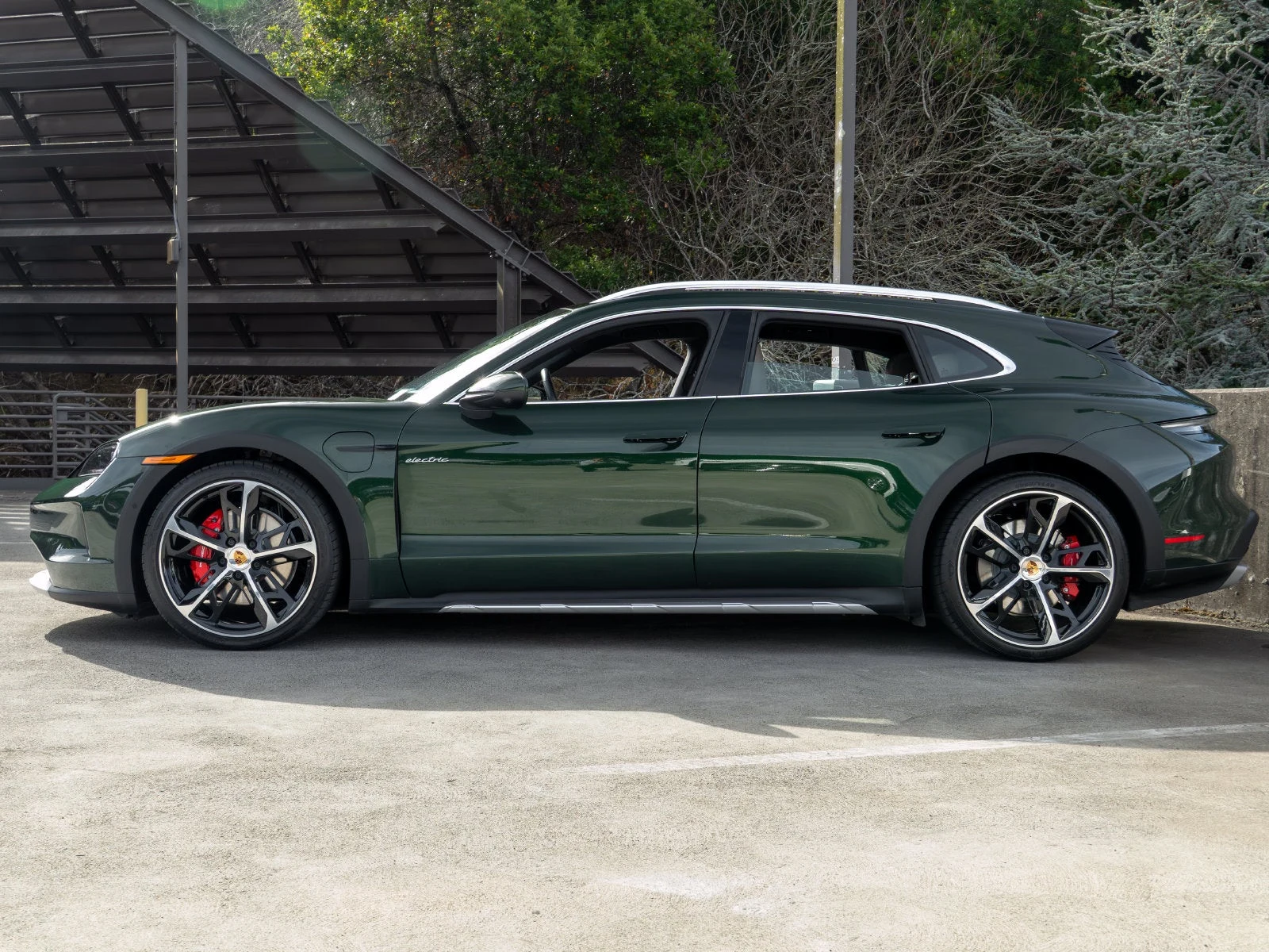 2025 Porsche Taycan 4S Cross Turismo (2025 Update), 2/20