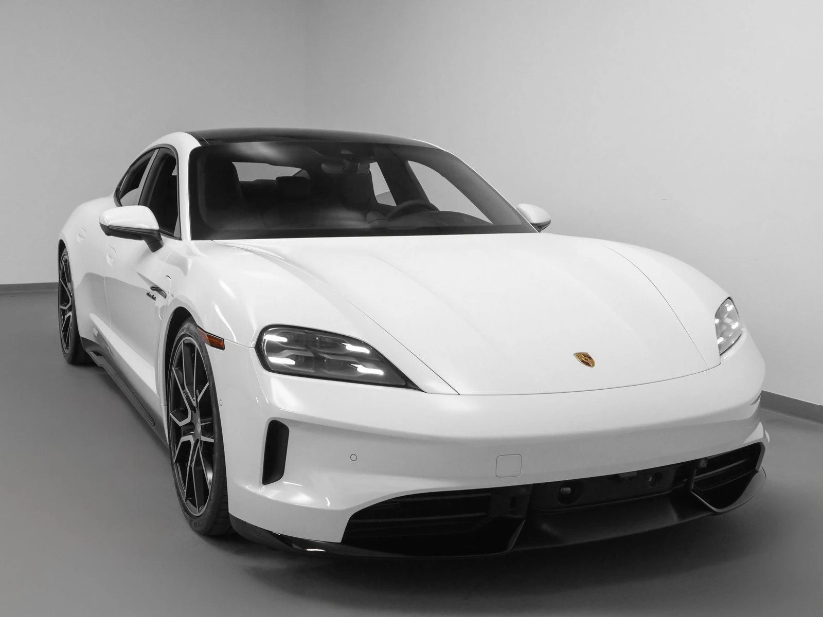 2025 Porsche Taycan 4S (2025 Update), 10/20