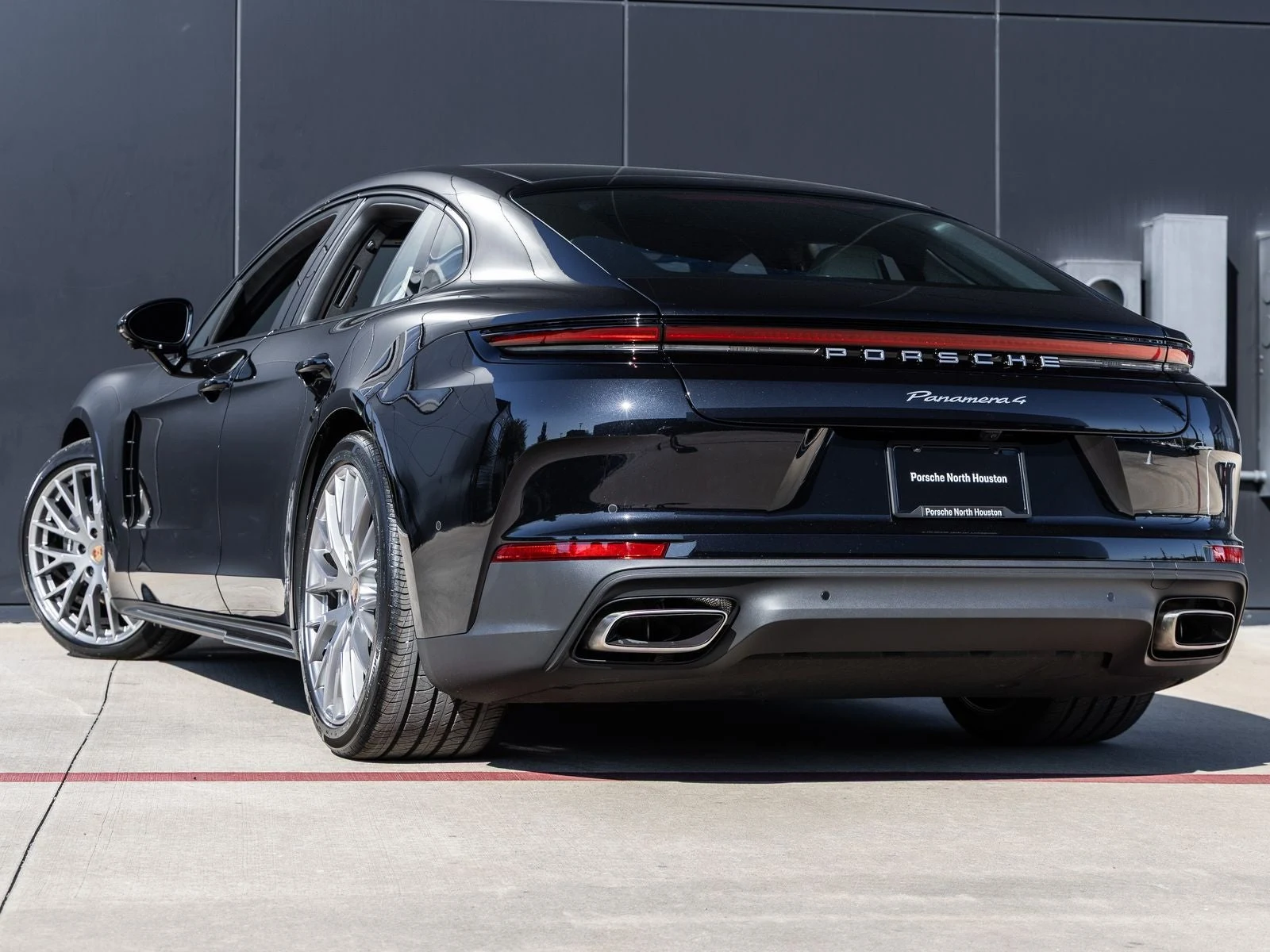 2026 Porsche Panamera 4 (976), 3/20
