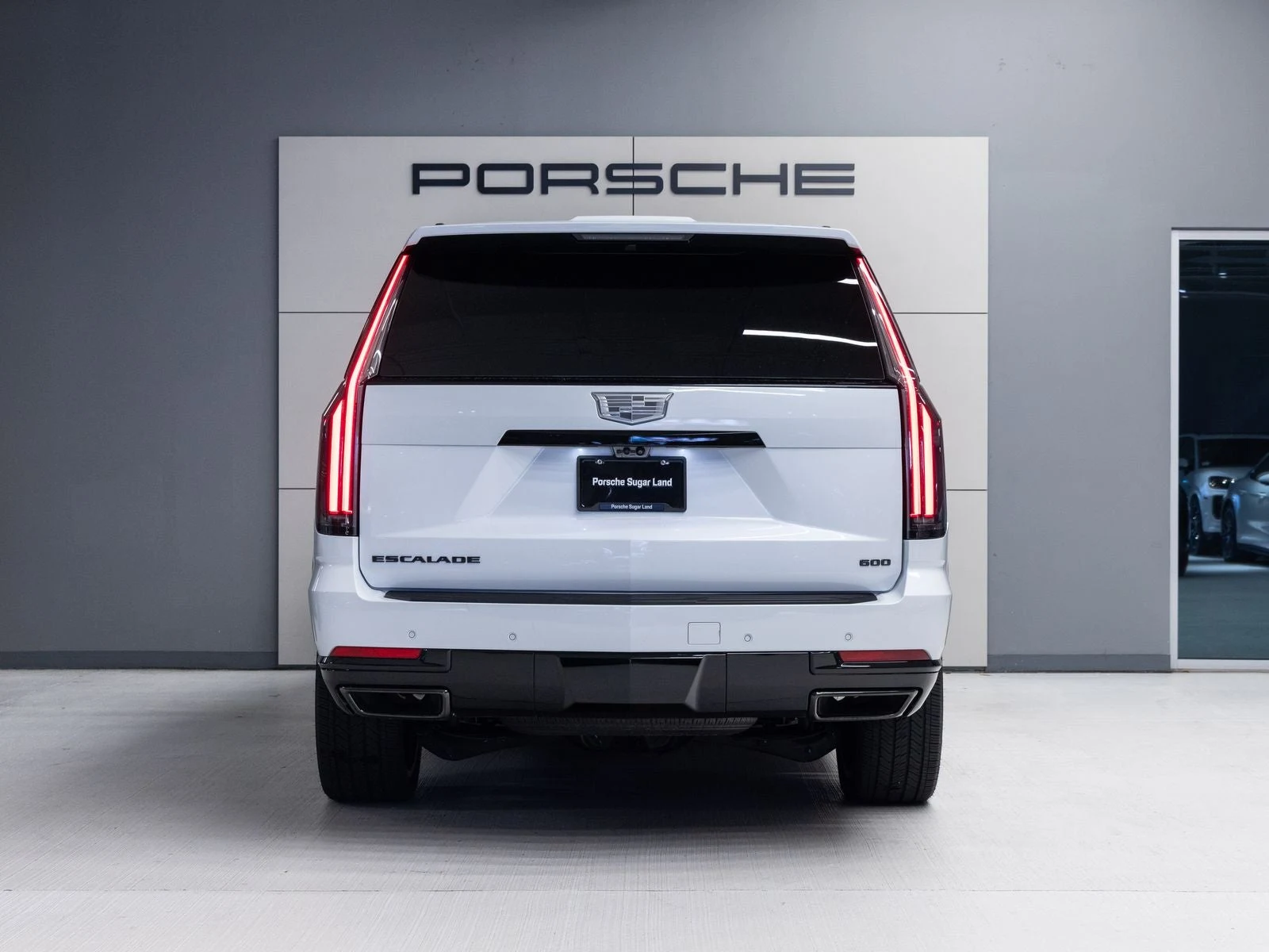 2026 Cadillac Escalade Platinum Sport (5th Generation), 6/20