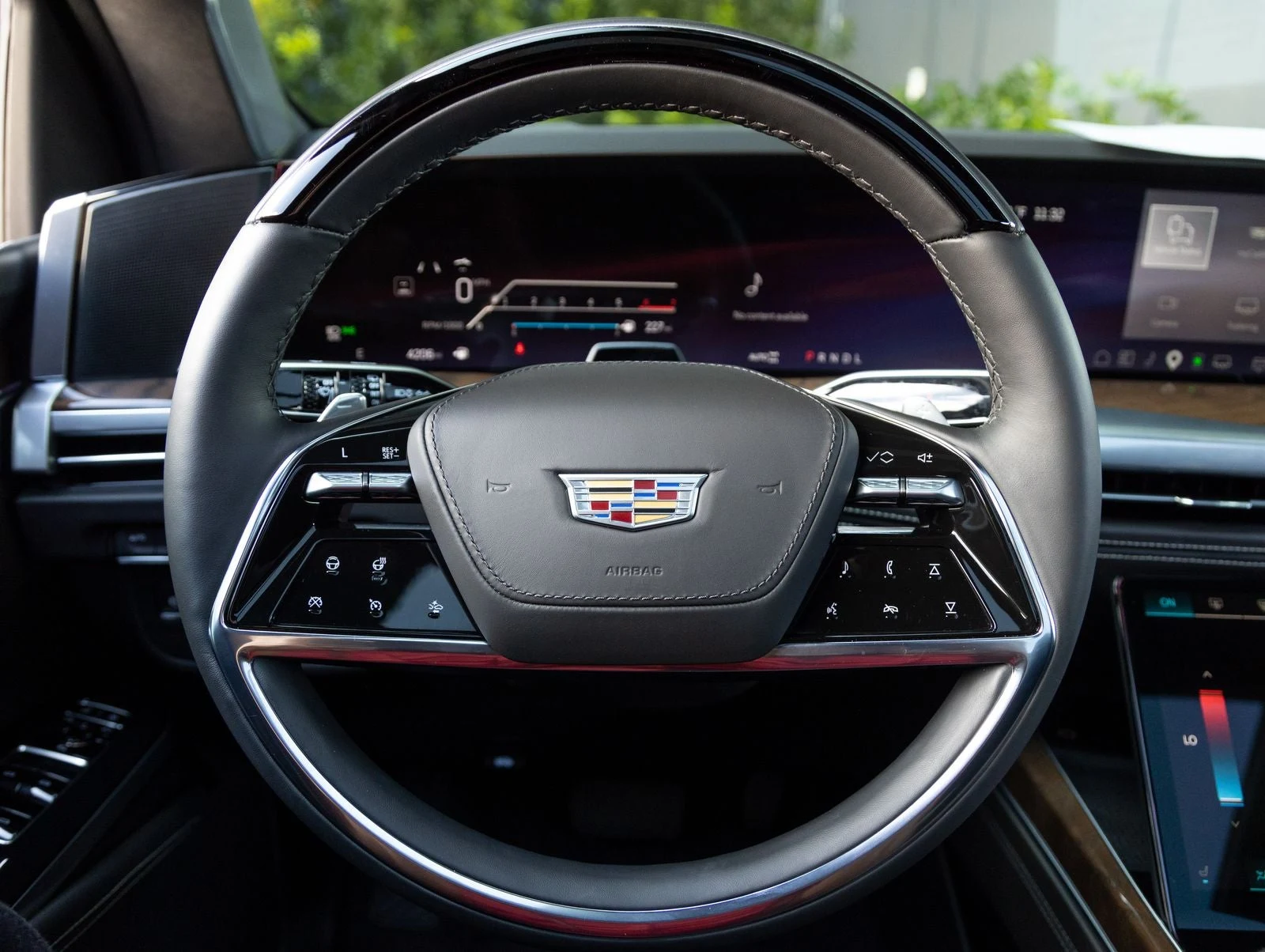 2026 Cadillac Escalade Platinum Sport (5th Generation), 13/20