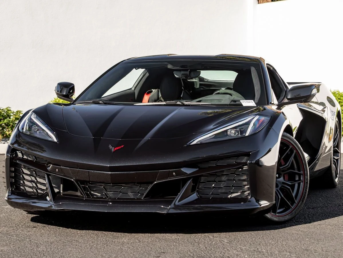 Chevrolet Corvette Z06 3LZ Coupé (C8) · Black Granite Metallic · Indigo Auto Group