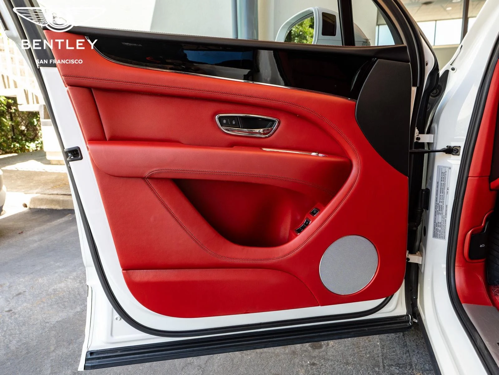2022 Bentley Bentayga V8, 10/20