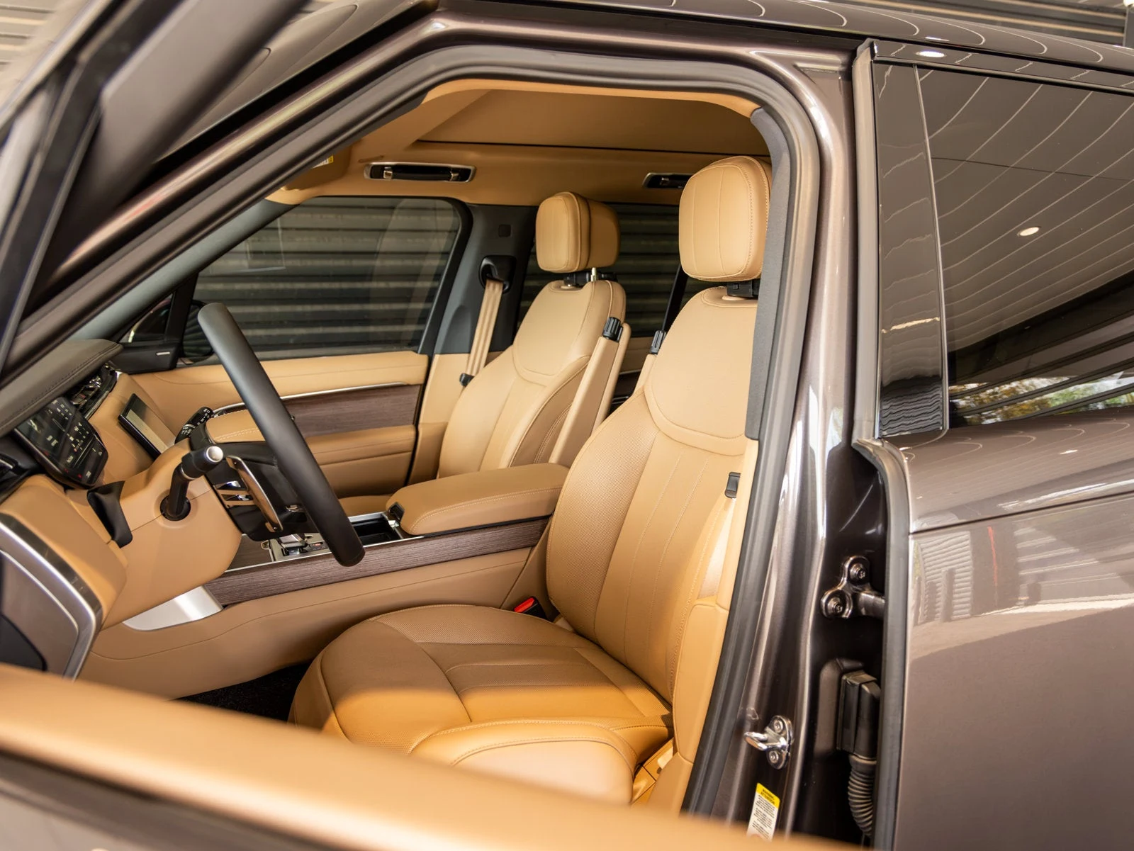 2026 Land Rover Range Rover SE Plug-in Hybrid (L460), 5/20