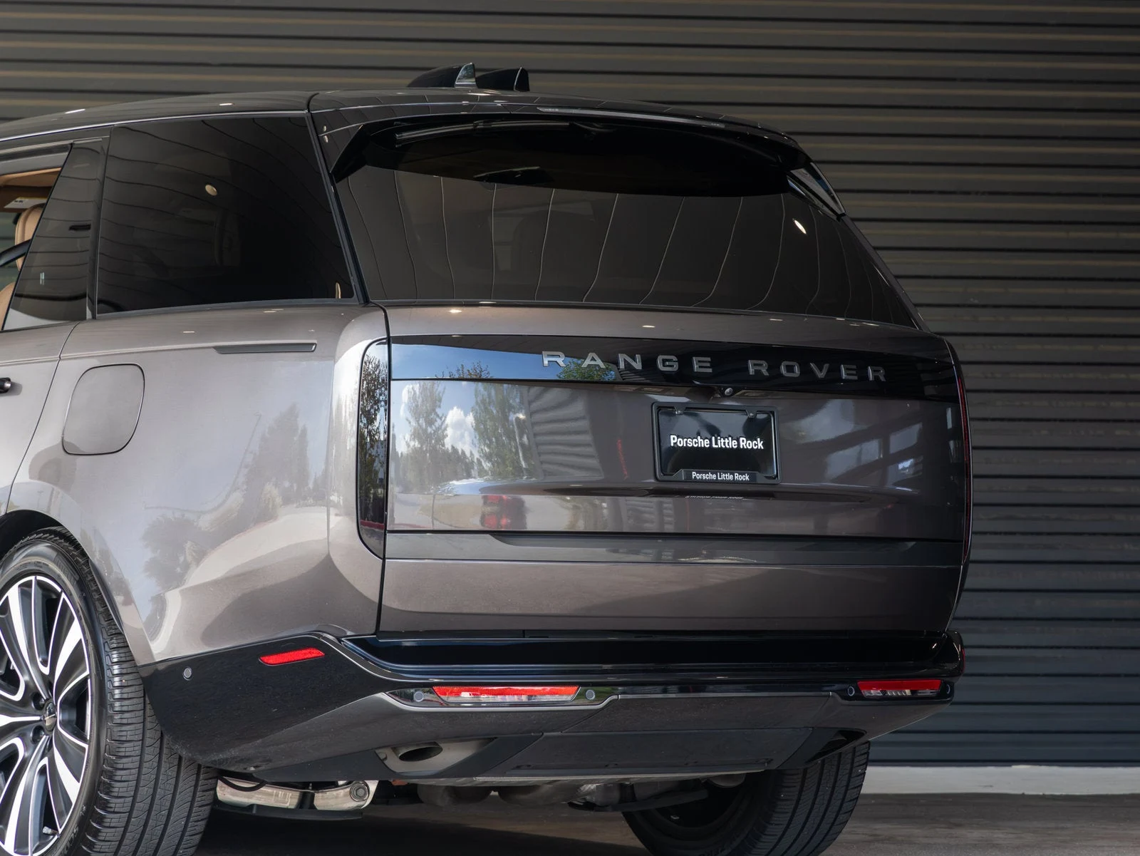 2026 Land Rover Range Rover SE Plug-in Hybrid (L460), 11/20