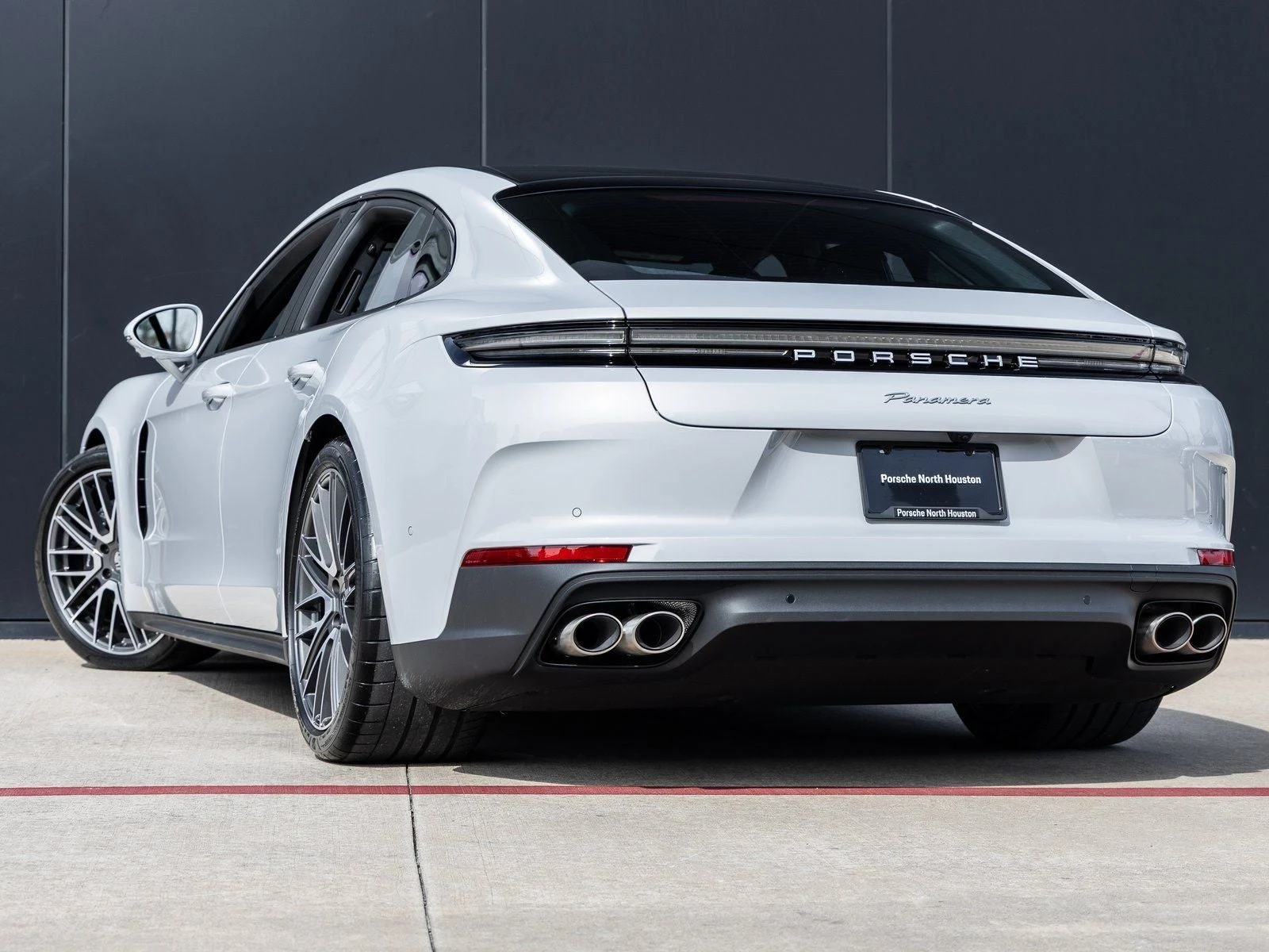 2026 Porsche Panamera (976), 3/20