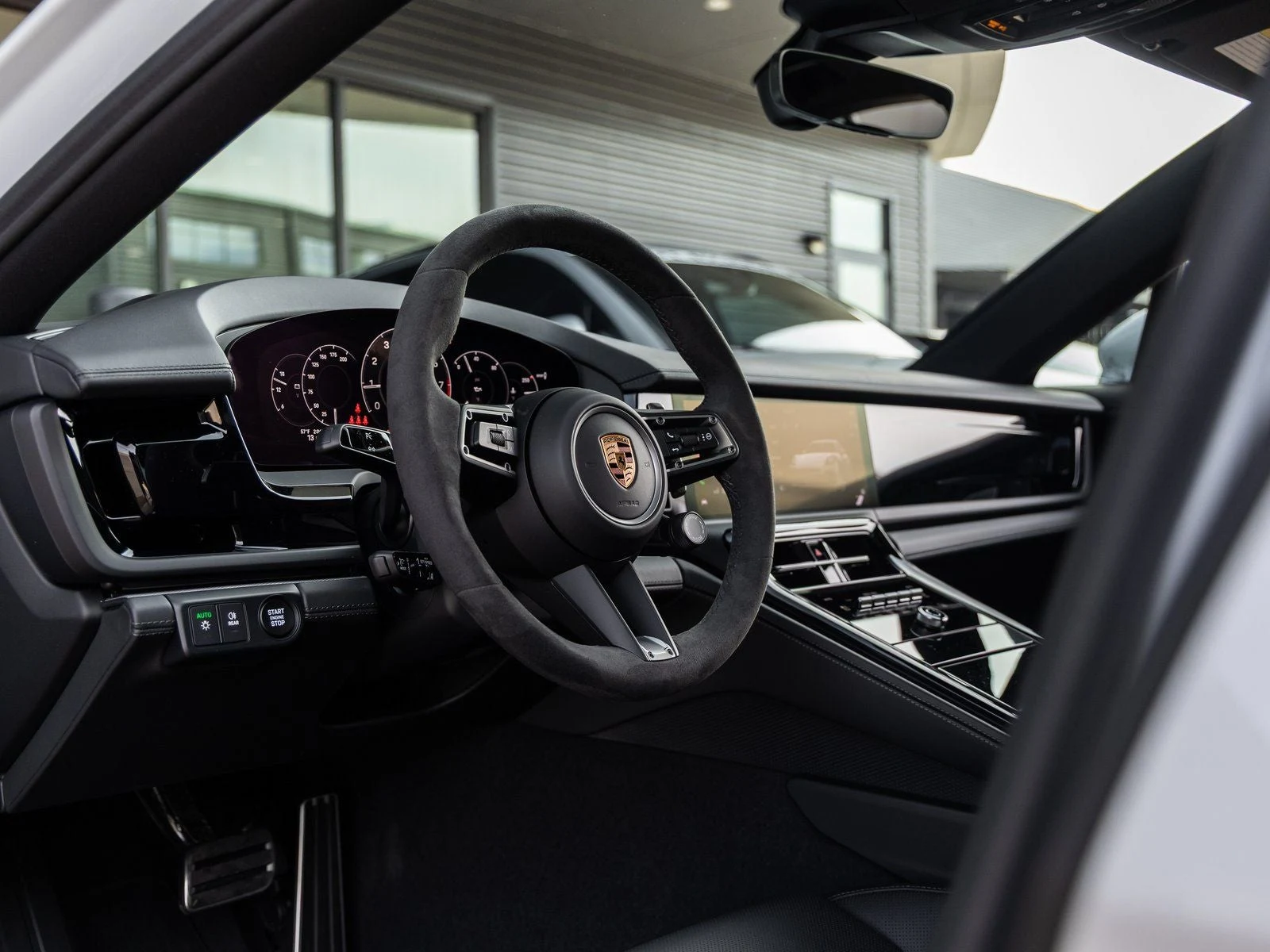 2026 Porsche Panamera (976), 4/20