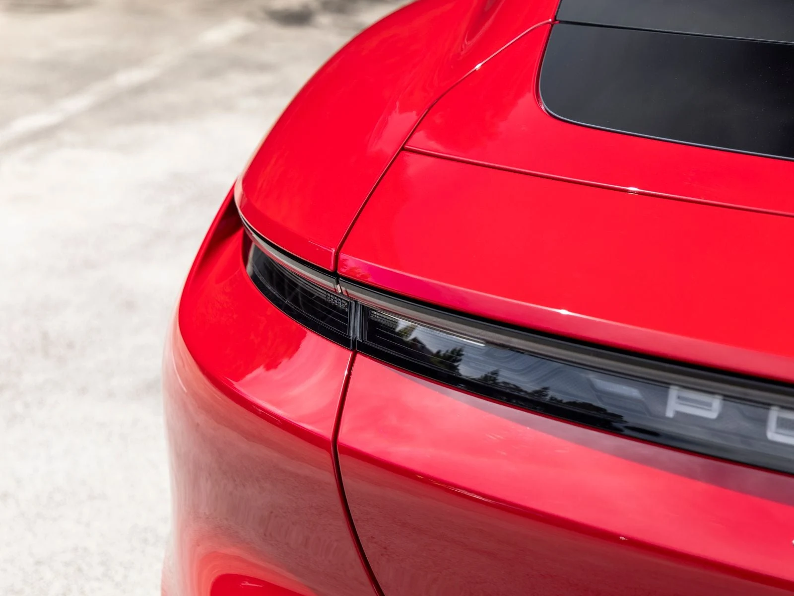 2024 Porsche Taycan Turbo (Original Version), 18/20