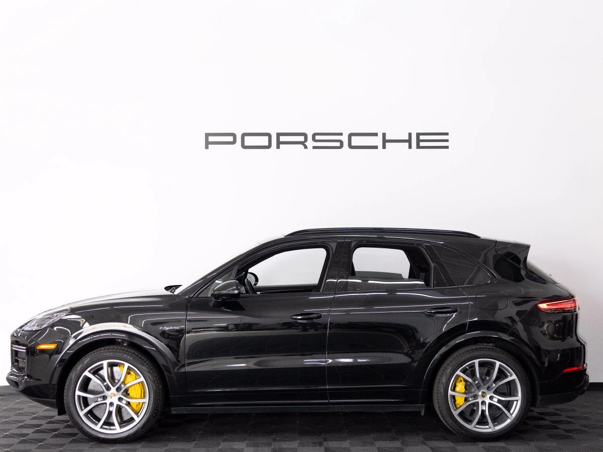 2023 Porsche Cayenne Turbo S E-Hybrid (3rd Generation), 2/20