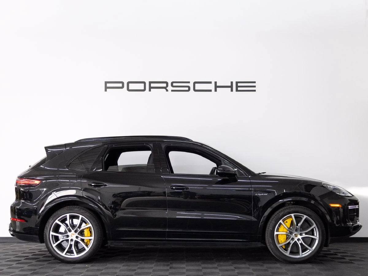 2023 Porsche Cayenne Turbo S E-Hybrid (3rd Generation), 8/20