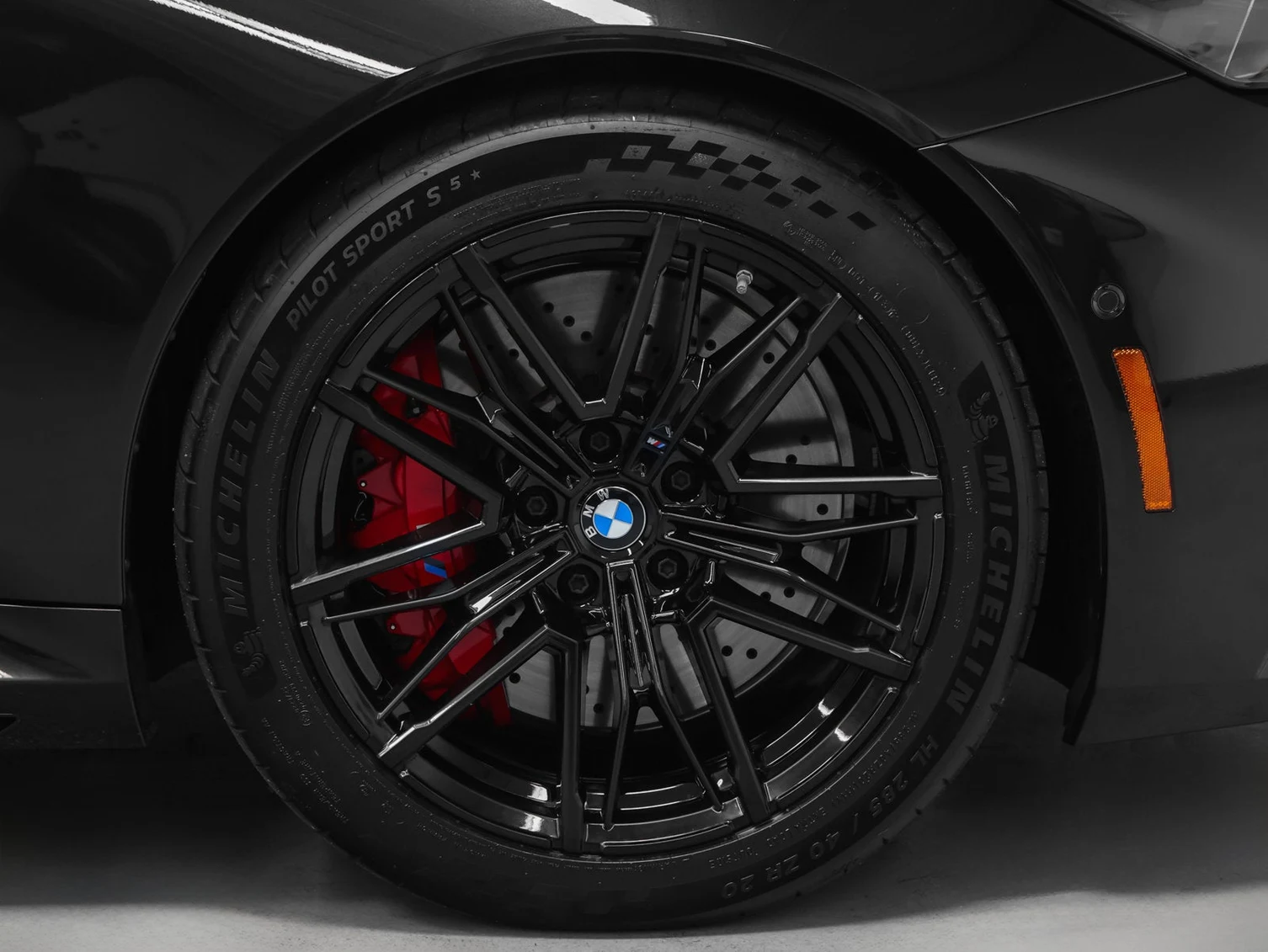 2026 BMW M5 Sedan (G90), 16/20
