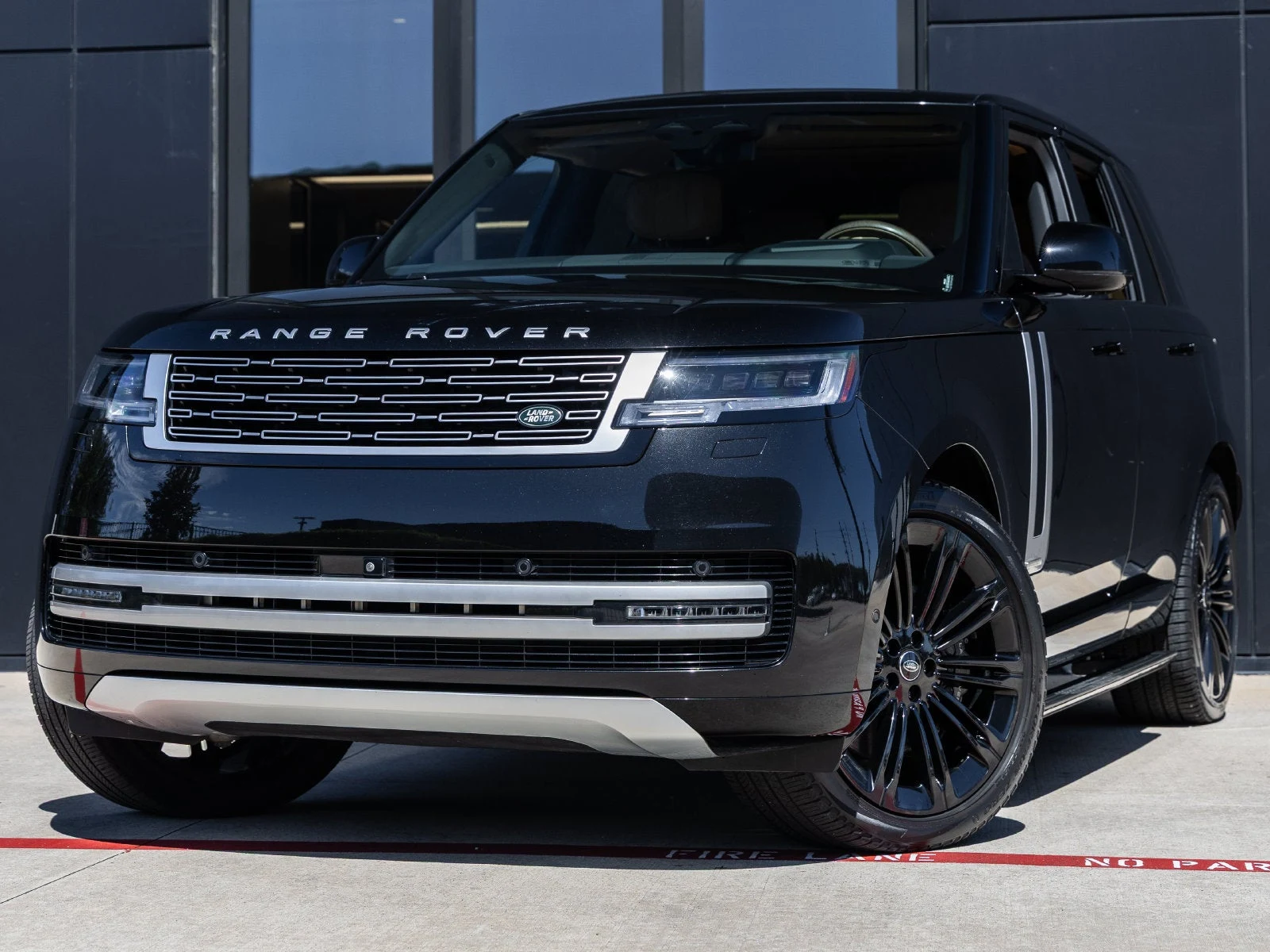 Land Rover Range Rover Autobiography (L460) · Santorini Black Metallic · Indigo Auto Group