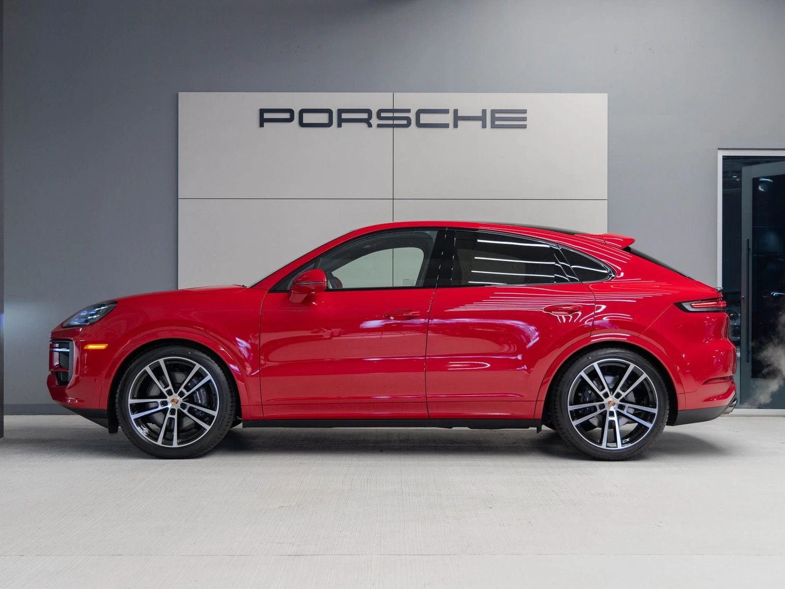 2026 Porsche Cayenne Coupé (3rd Generation), 2/20