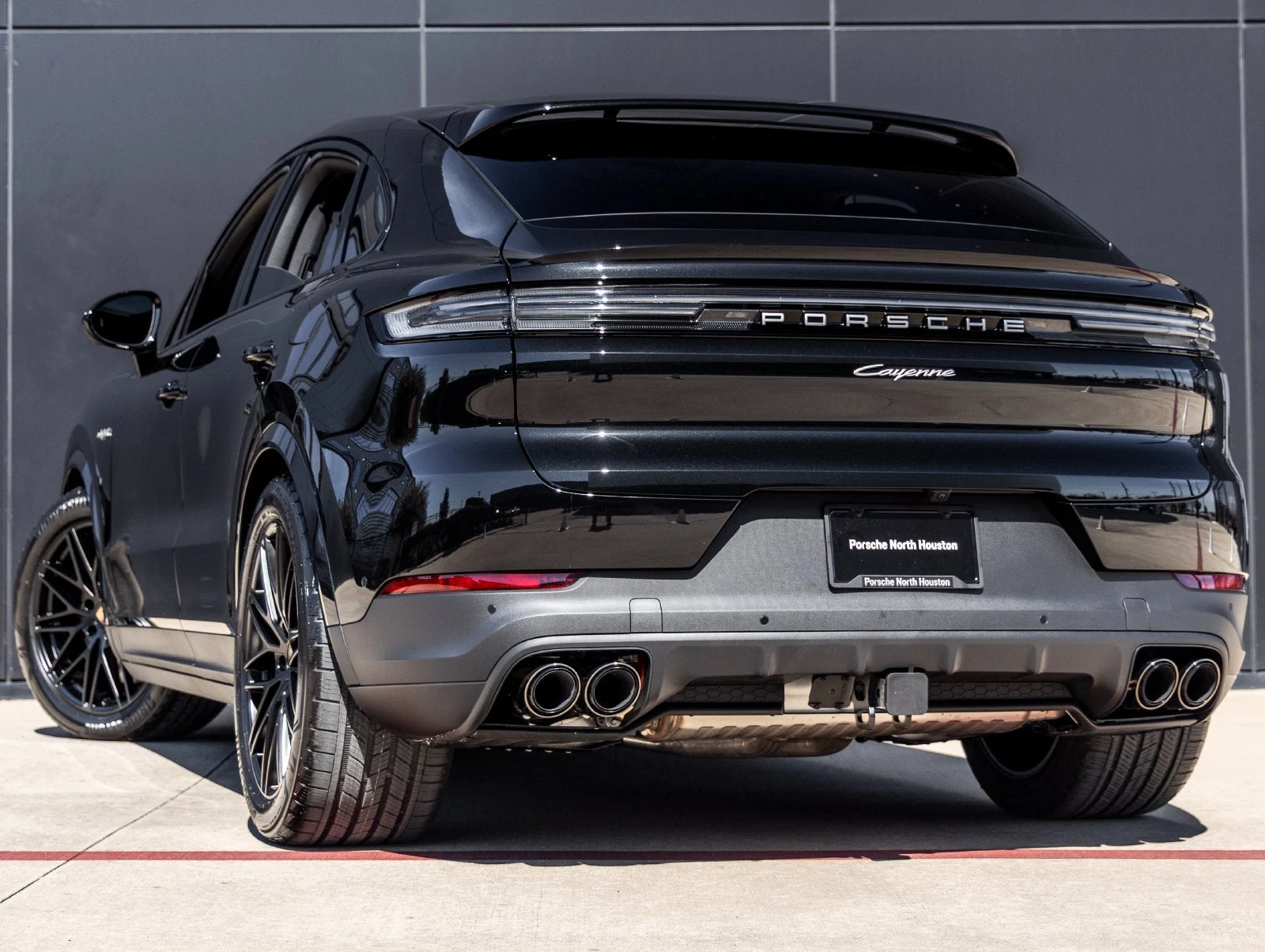 2026 Porsche Cayenne E-Hybrid Coupé (3rd Generation), 3/20