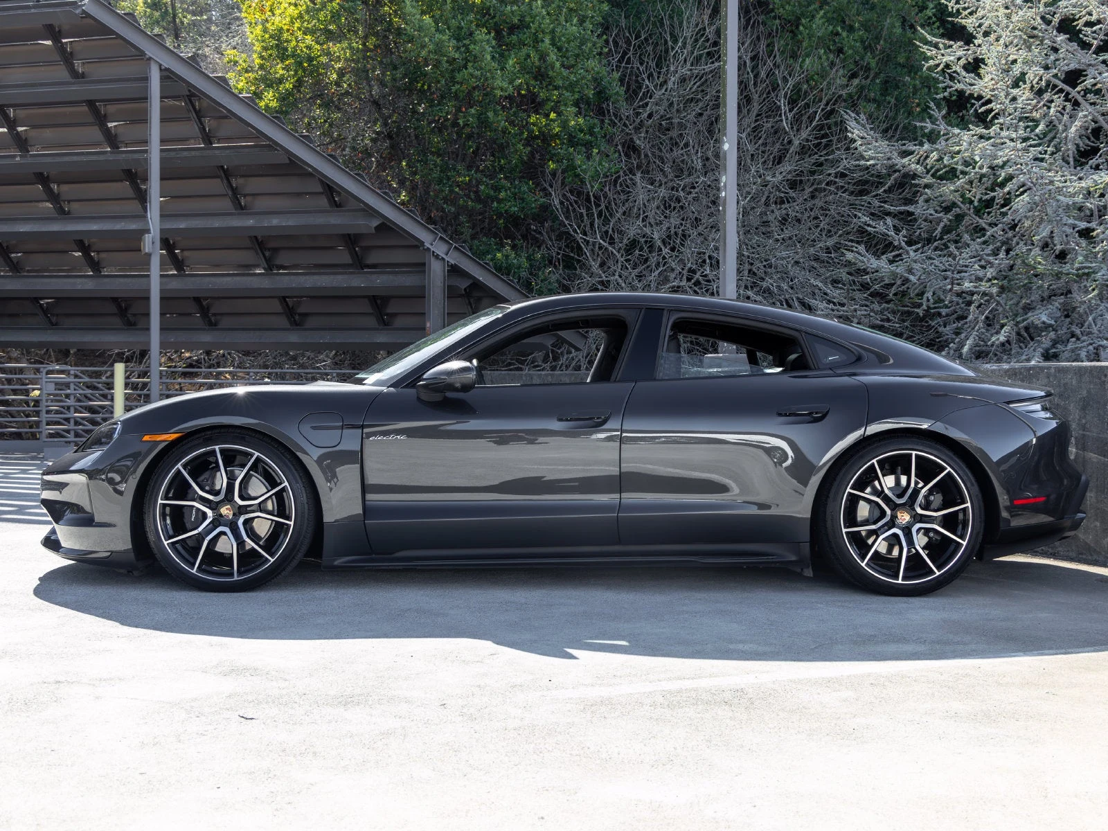 2026 Porsche Taycan 4 Sedan (2025 Update), 2/20