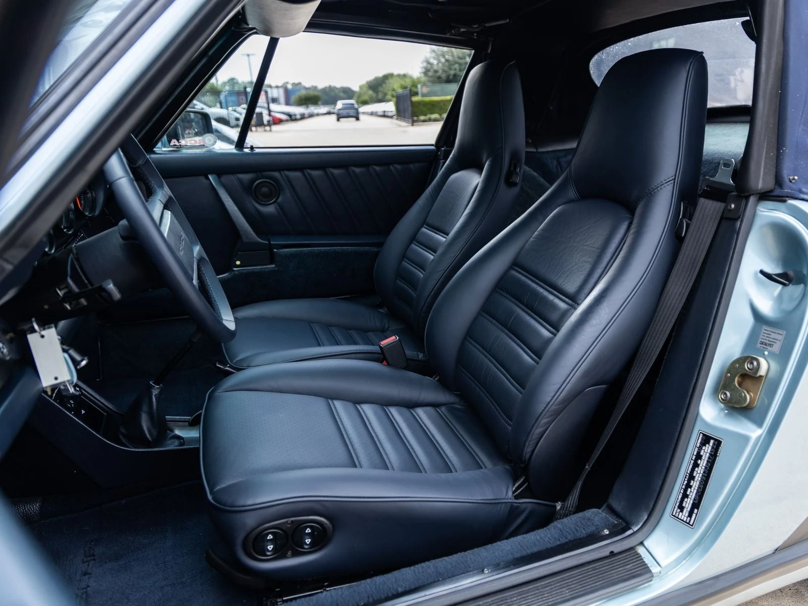 1988 Porsche 911 Carrera 3.2 Cabriolet, 5/20