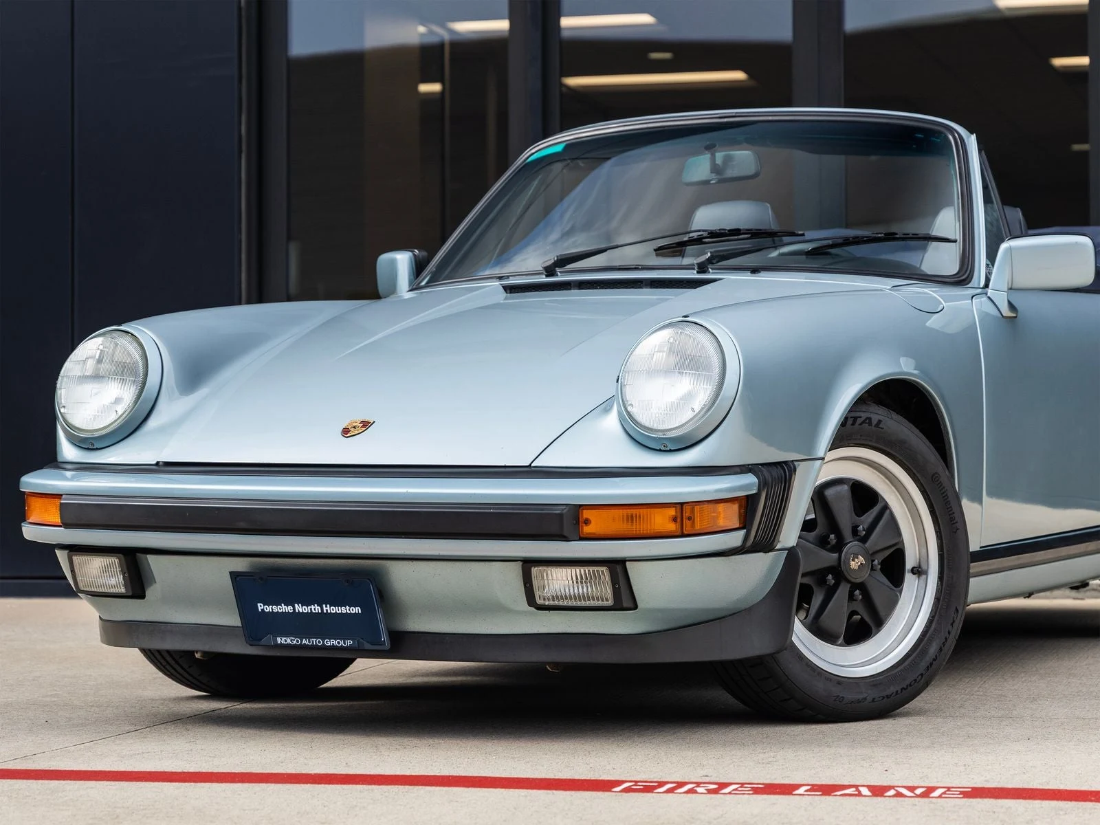 1988 Porsche 911 Carrera 3.2 Cabriolet, 7/20