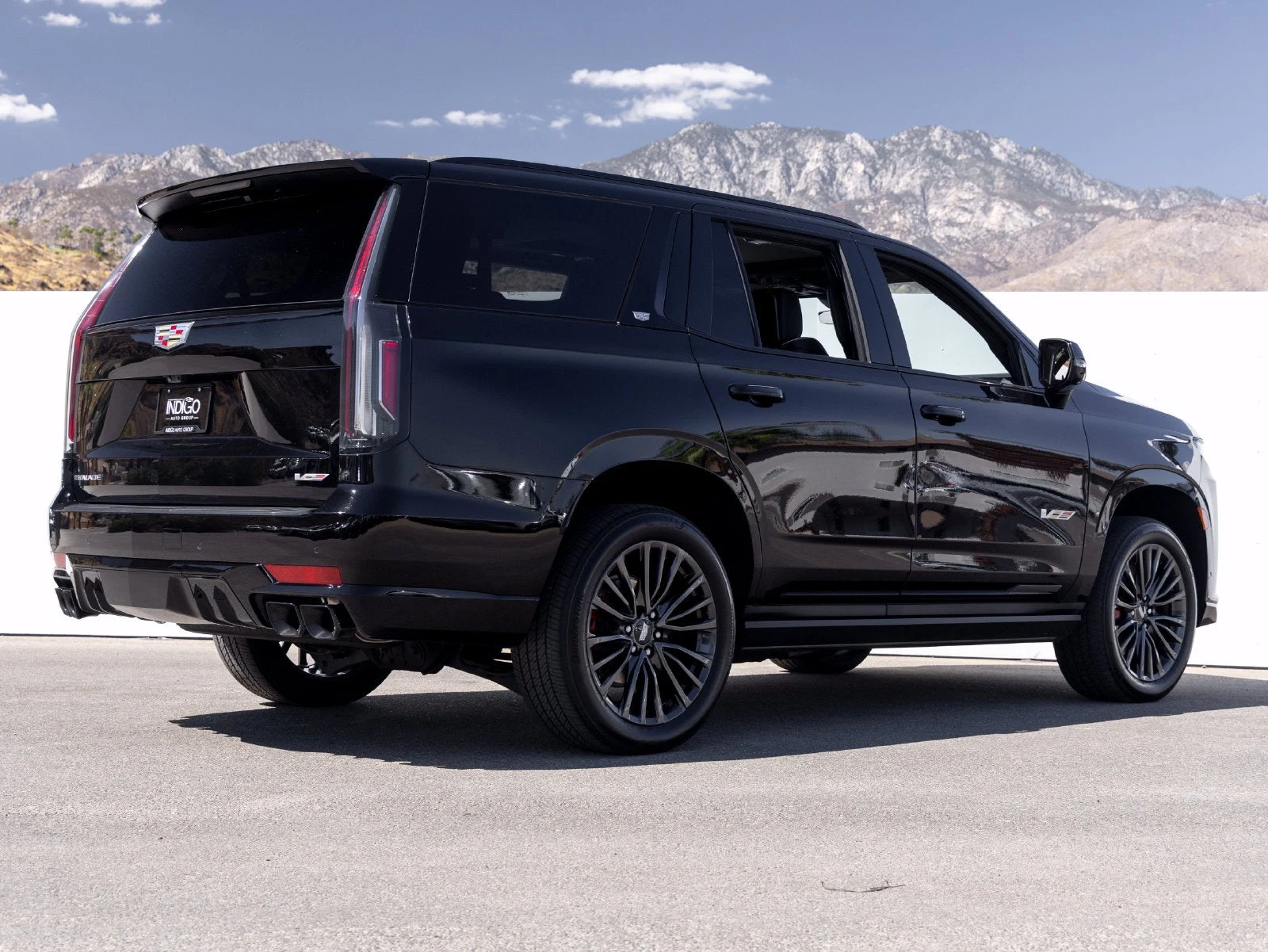 2023 Cadillac Escalade V-Series (5th Generation), 7/20